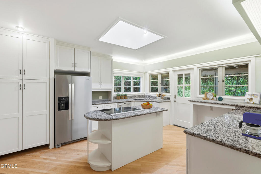 Pasadena, California, 91104, United States, 3 Bedrooms Bedrooms, ,1 BathroomBathrooms,Residential,For Sale,1993428