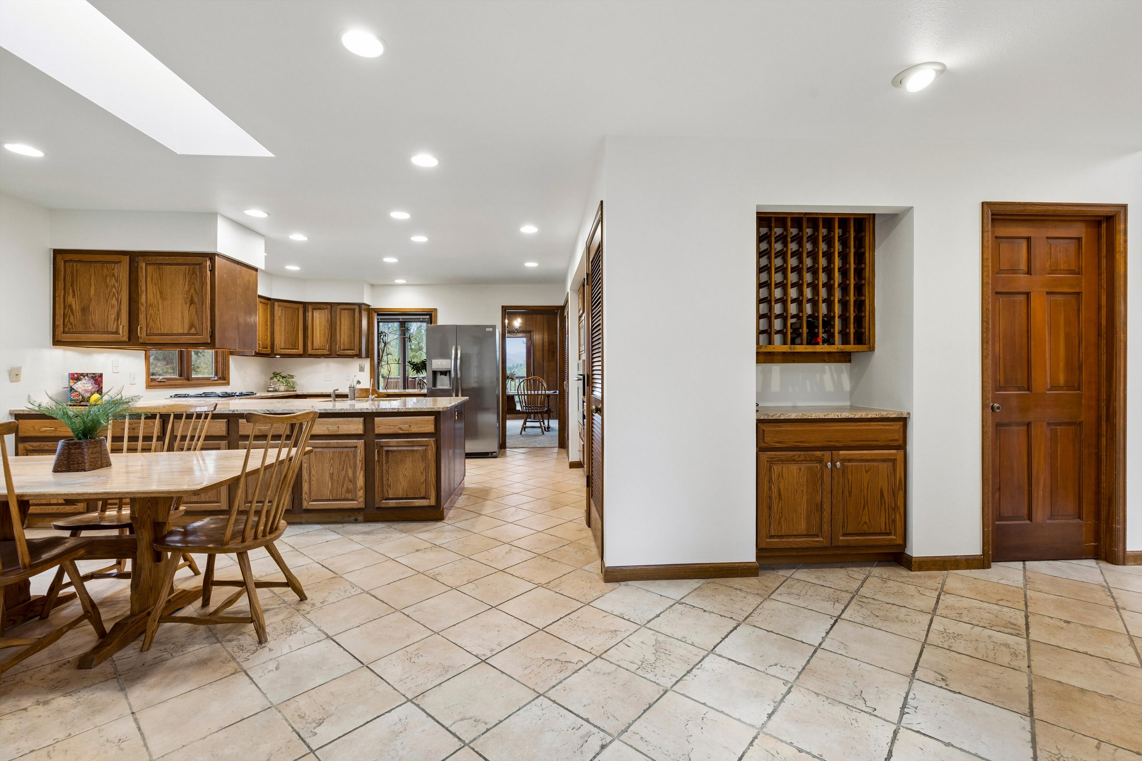  Custom Built Retreat with Panoramic Views on 8.7 Acres Next to Open Space - 物件實景