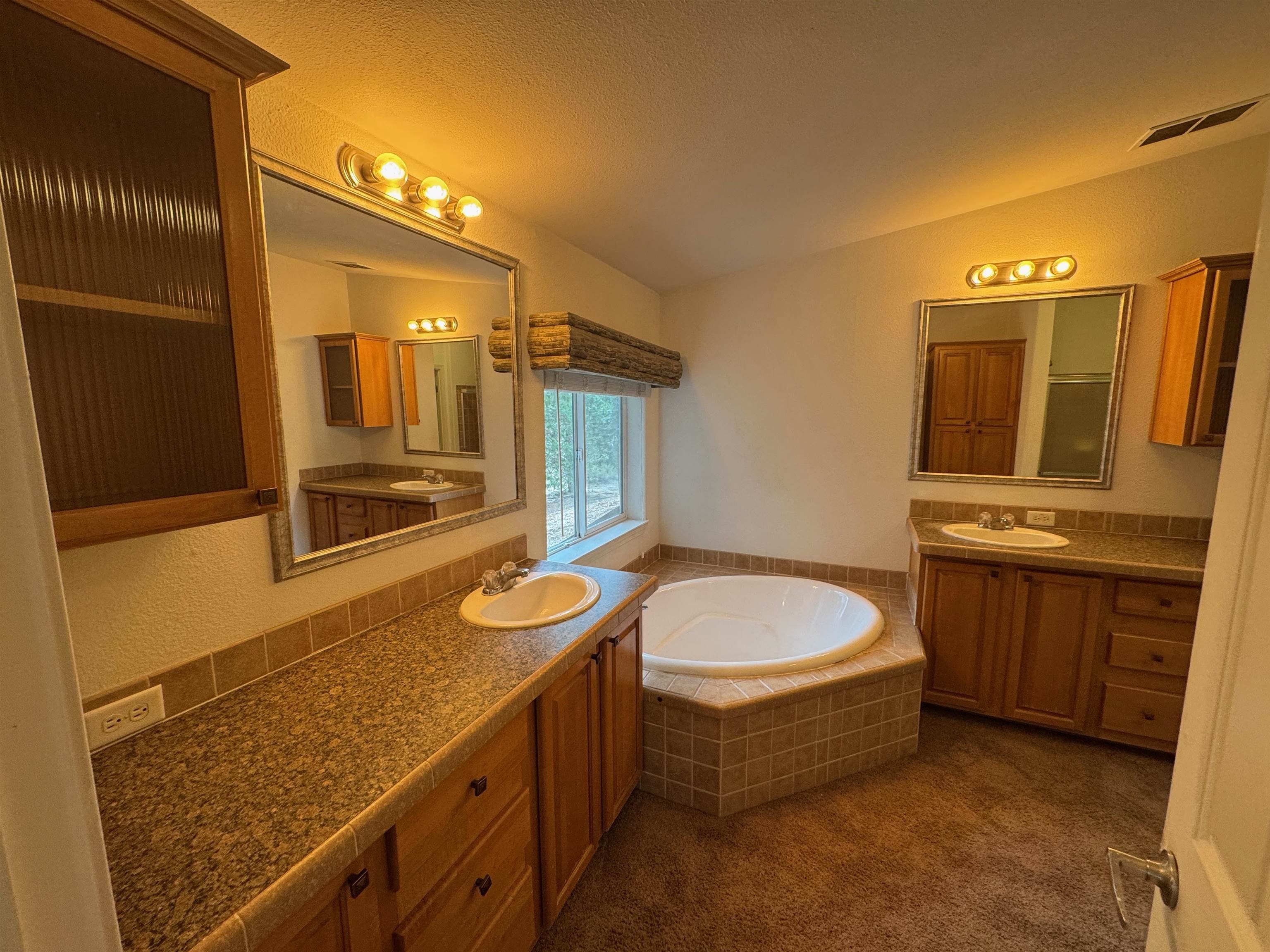 Mt Shasta, California, 96067, United States, 3 Bedrooms Bedrooms, ,2 BathroomsBathrooms,Residential,For Sale,1974393