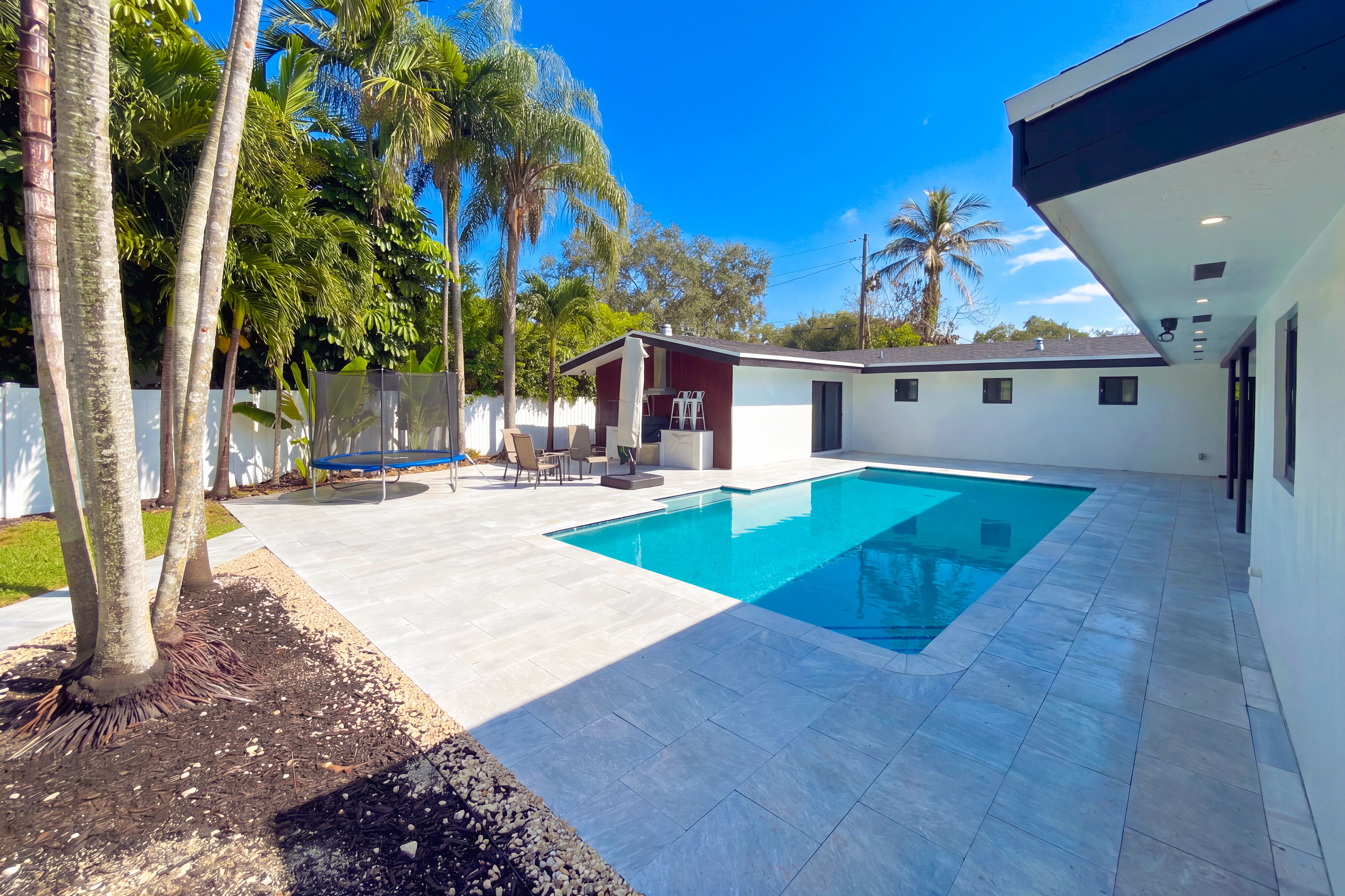  8201 SW 151st St, Palmetto Bay, FL, 33158 - 物件實景