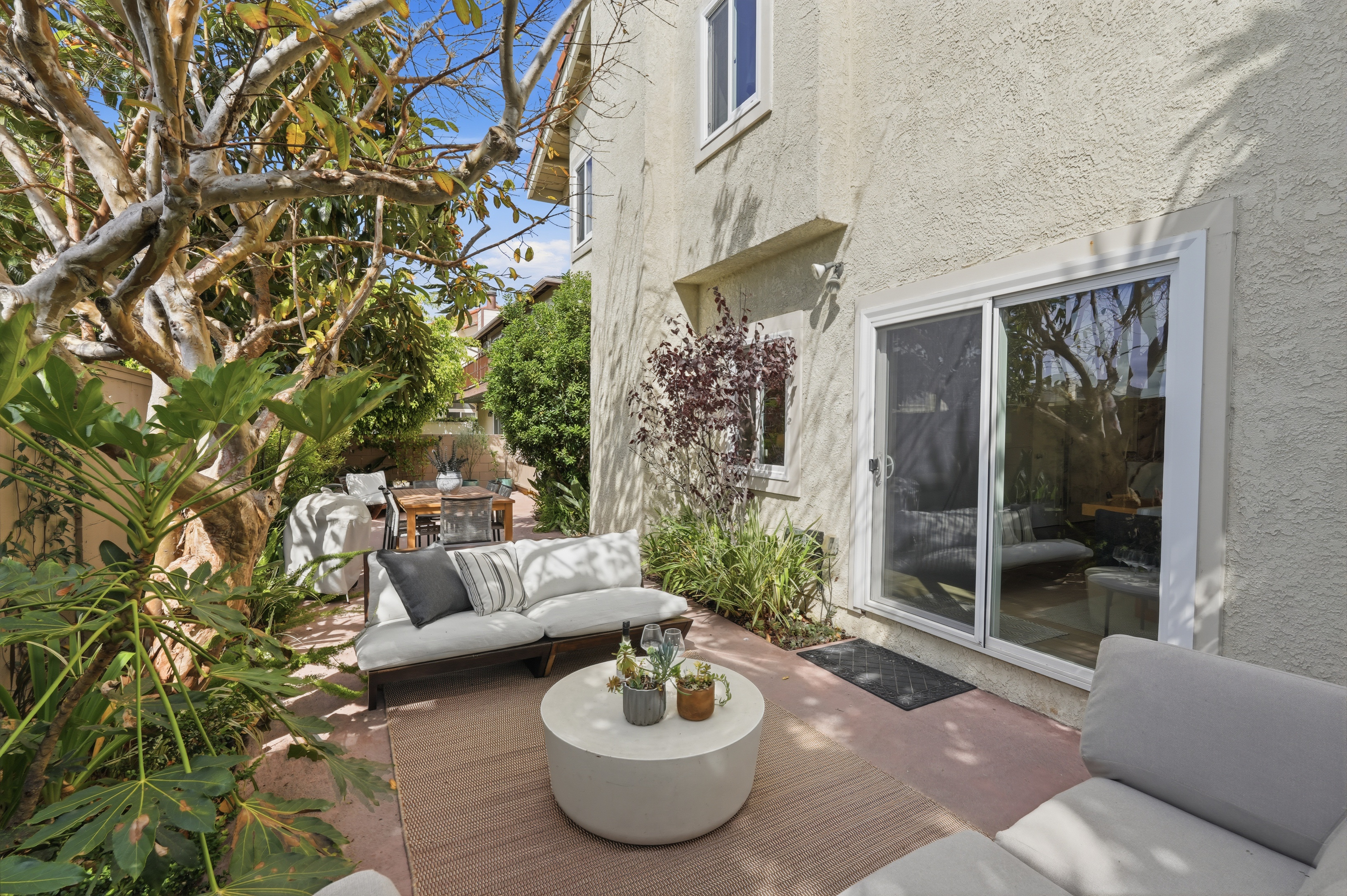  2220 Clark Lane, Redondo Beach, CA 90278 - 物件實景