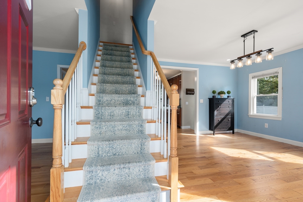 Hudson, Massachusetts, 01749, United States, 3 Bedrooms Bedrooms, ,2 BathroomsBathrooms,Residential,For Sale,1947997