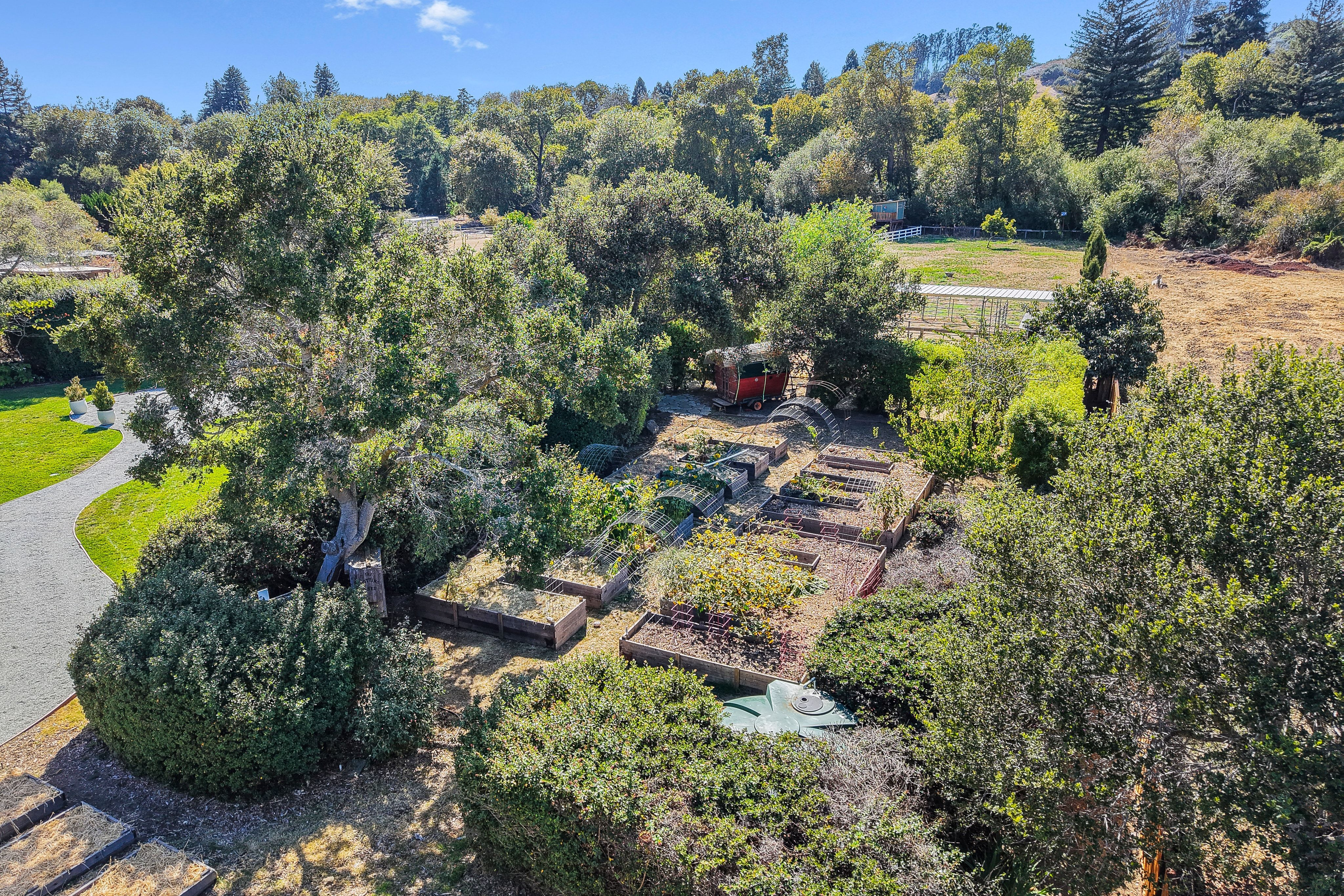  3999 Cherryvale Avenue, Soquel - 物件實景