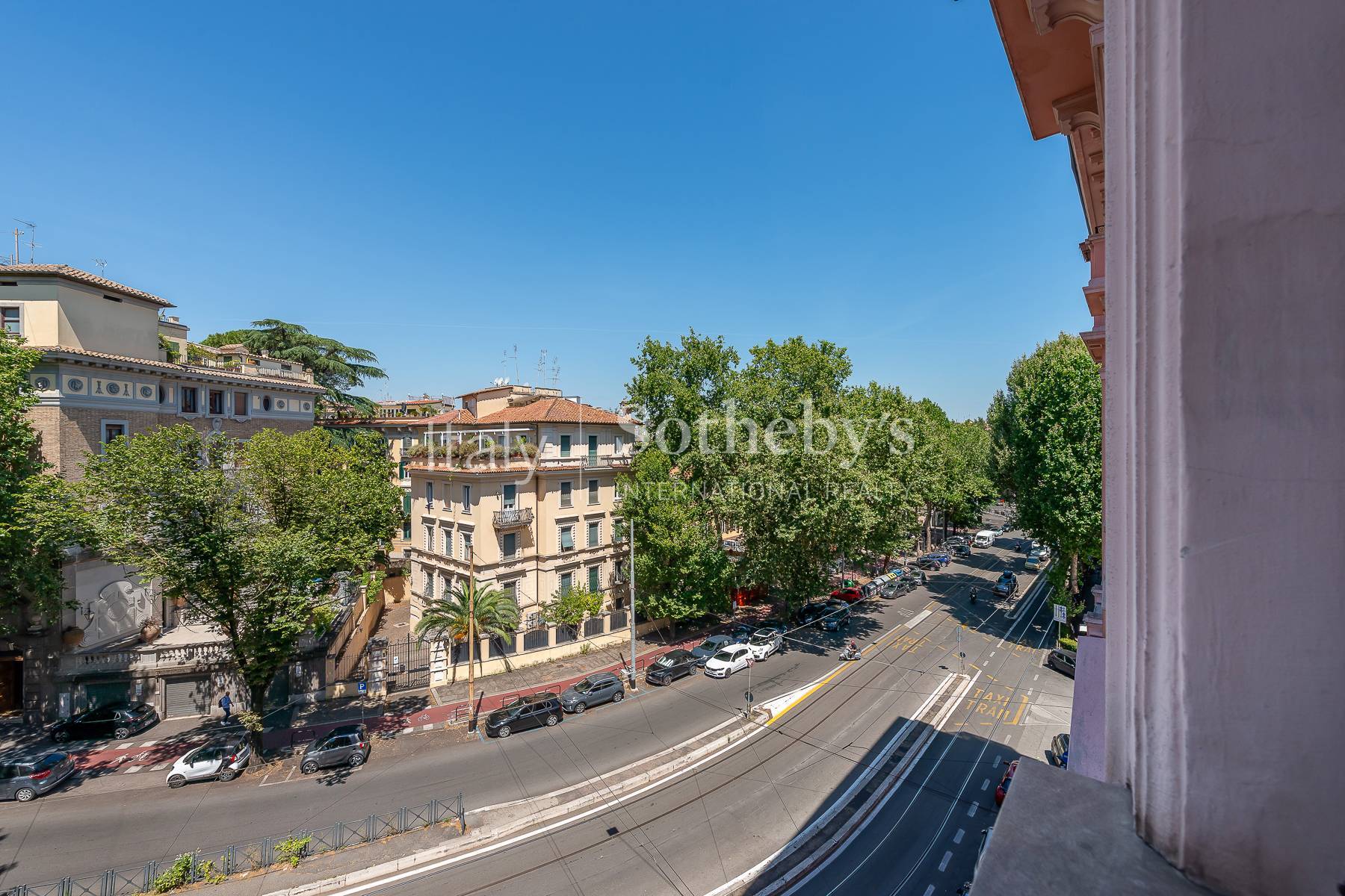  Elegant Period Residence Between Parioli and Pinciano - 物件實景