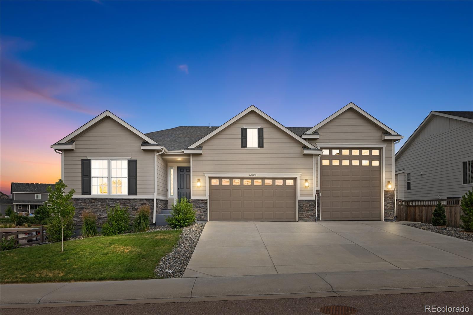 Castle Rock, Colorado, 80108, United States, 5 Bedrooms Bedrooms, ,1 BathroomBathrooms,Residential,For Sale,1906809