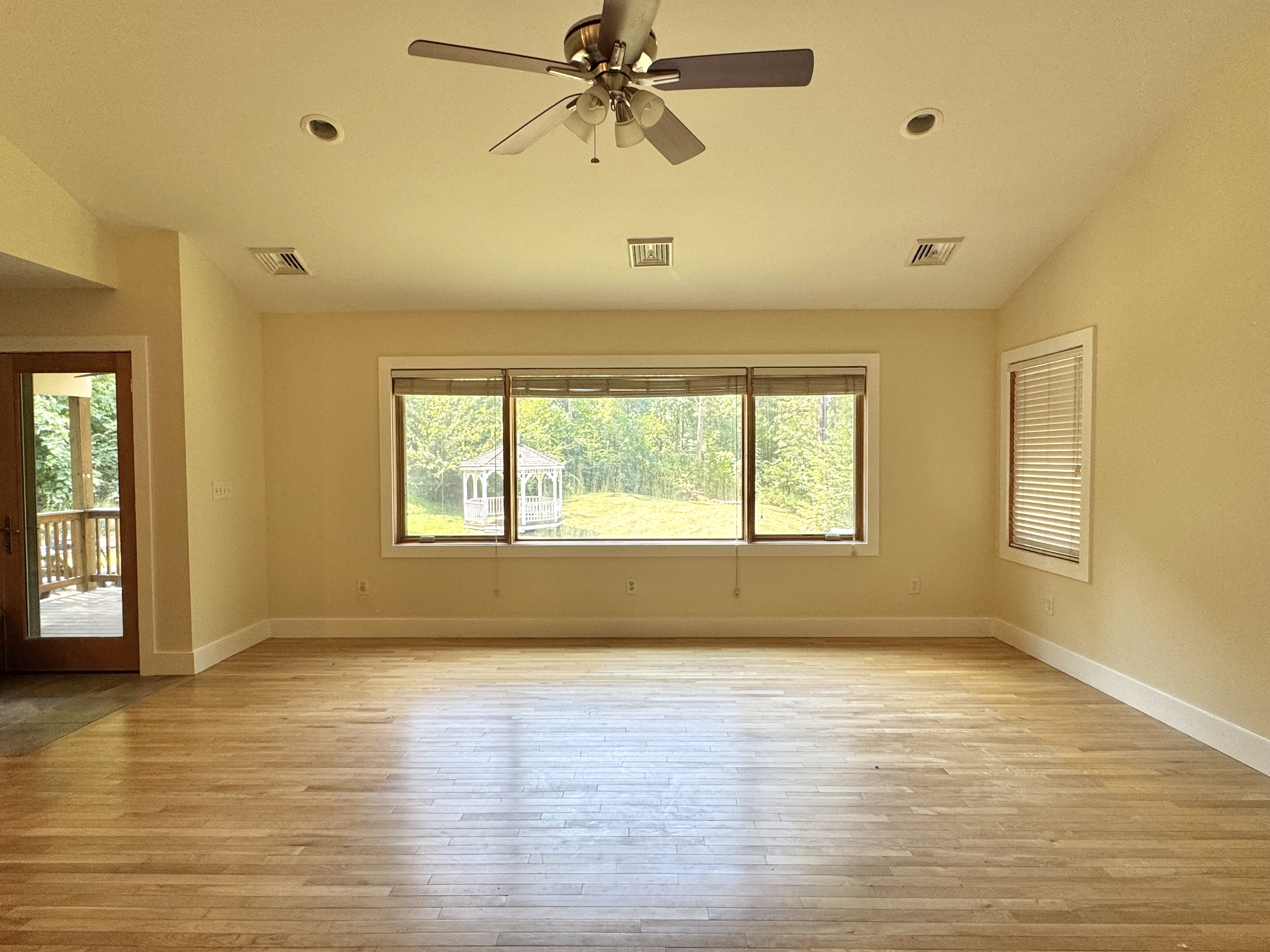 Catskill, New York, 12414, United States, 3 Bedrooms Bedrooms, ,3 BathroomsBathrooms,Residential,For Sale,1900637
