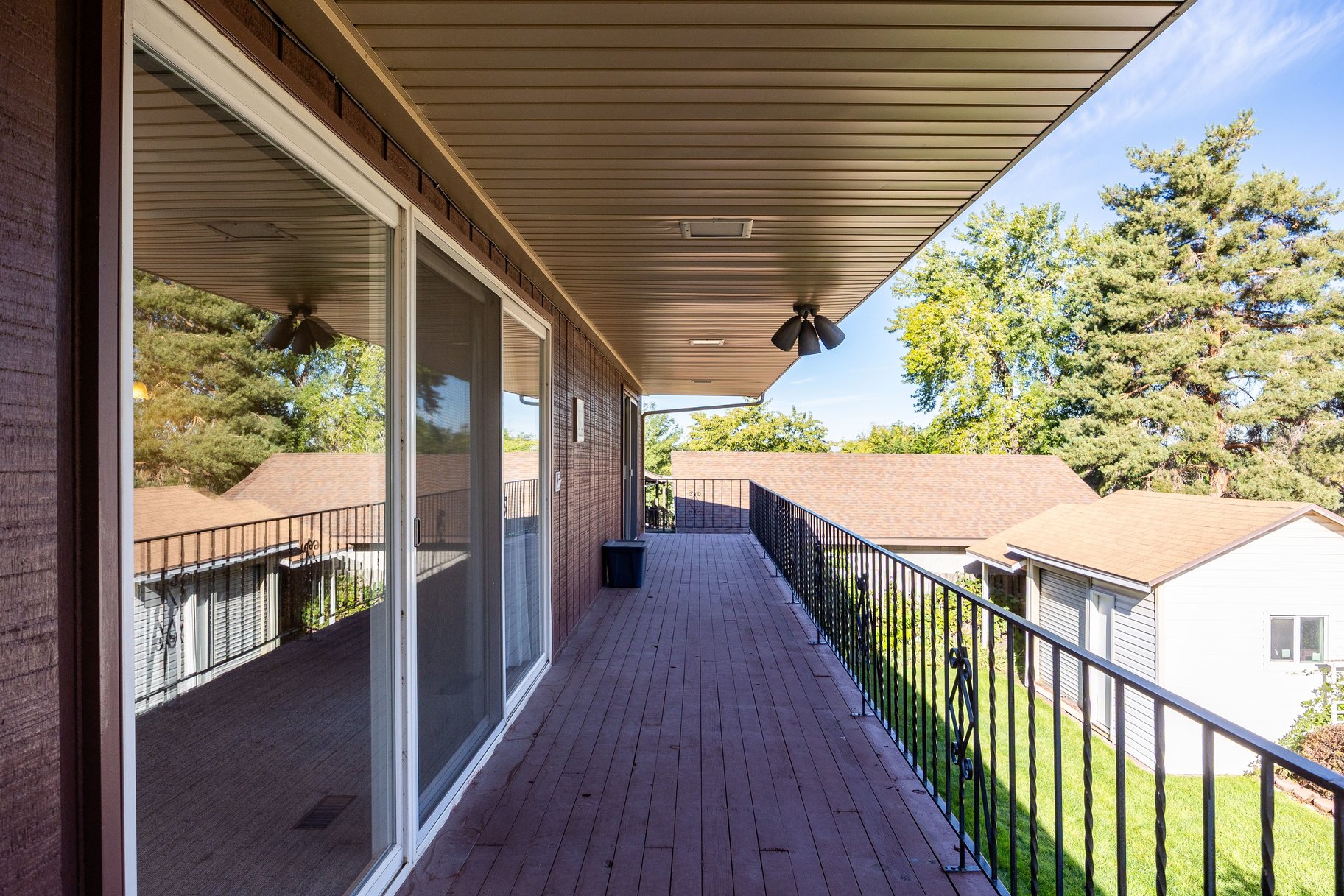  Spacious Living in an Established Springville Neighborhood - 物件實景