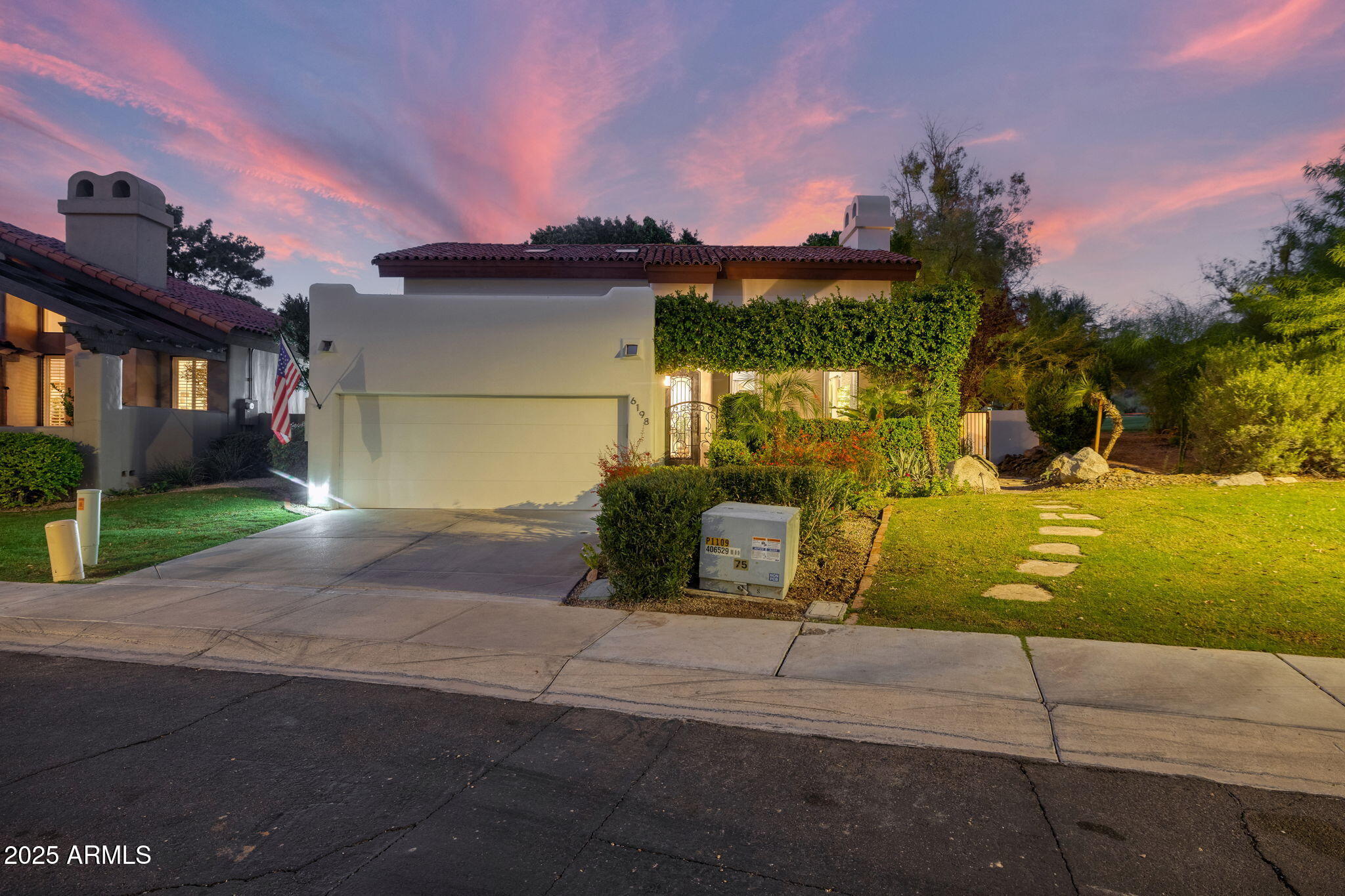 Phoenix, Arizona, 85016, United States, 3 Bedrooms Bedrooms, ,3 BathroomsBathrooms,Residential,For Sale,1987948