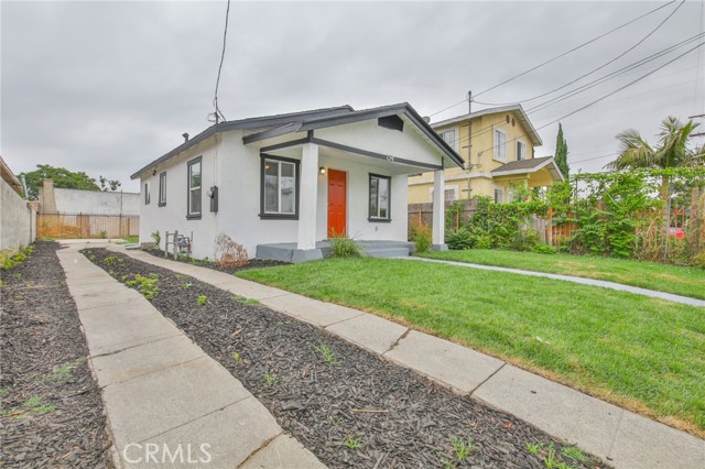 Los Angeles, California, 90002, United States, 3 Bedrooms Bedrooms, ,1 BathroomBathrooms,Residential,For Sale,1937405