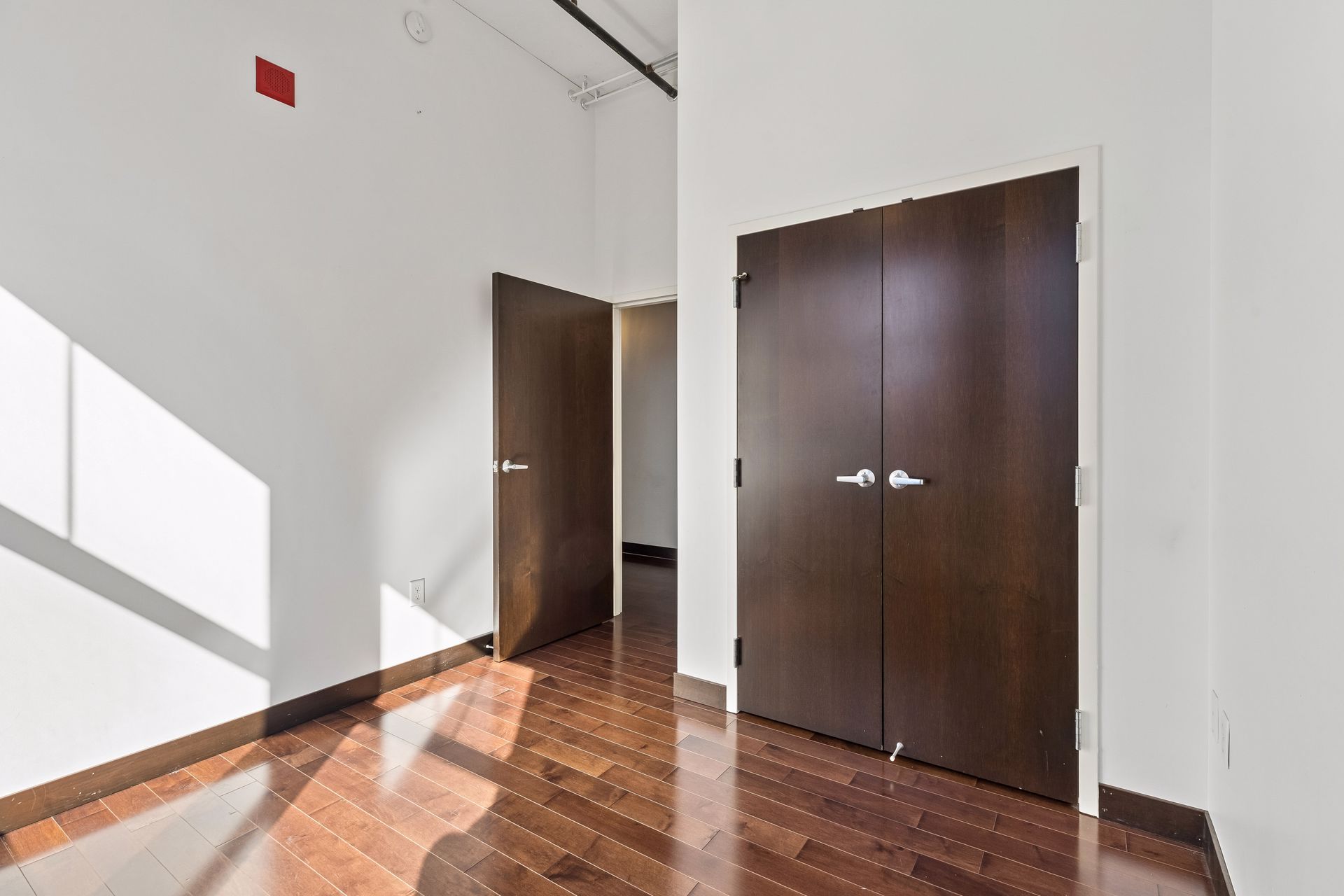  Iconic Corner Loft in Coveted North Loop - 物件實景