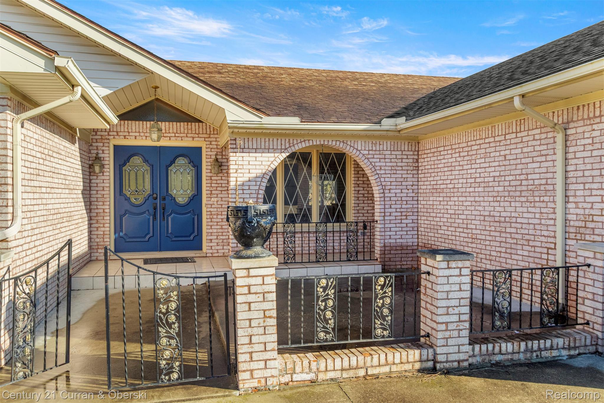 Livonia, Michigan, 48152, United States, 3 Bedrooms Bedrooms, ,3 BathroomsBathrooms,Residential,For Sale,2011700