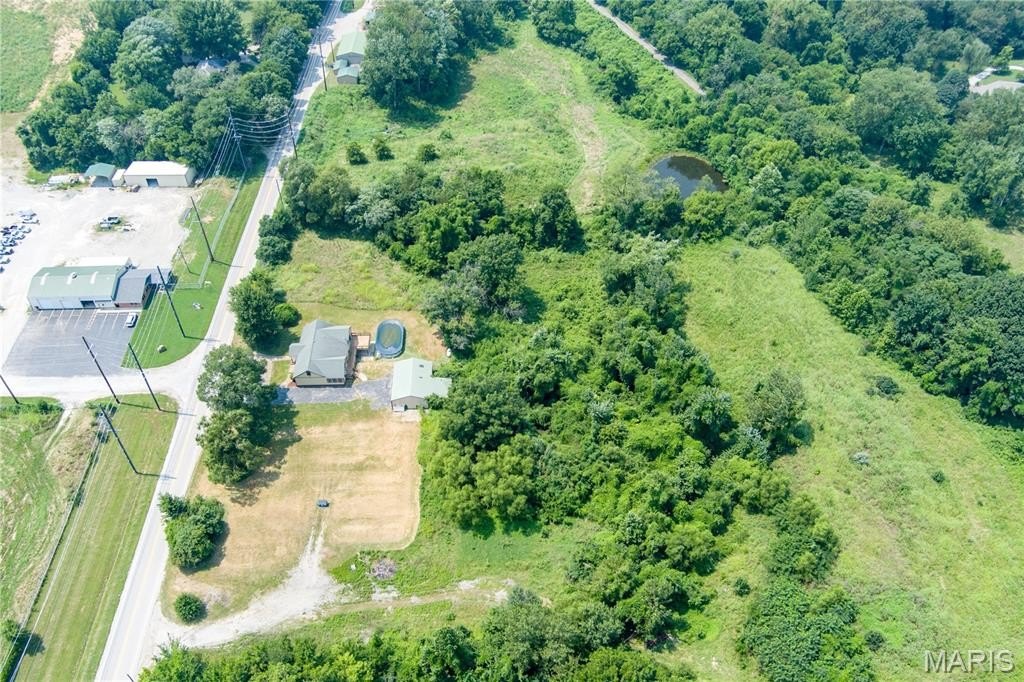 Edwardsville, Illinois, 62025, United States, 5 Bedrooms Bedrooms, ,4 BathroomsBathrooms,Residential,For Sale,1975622