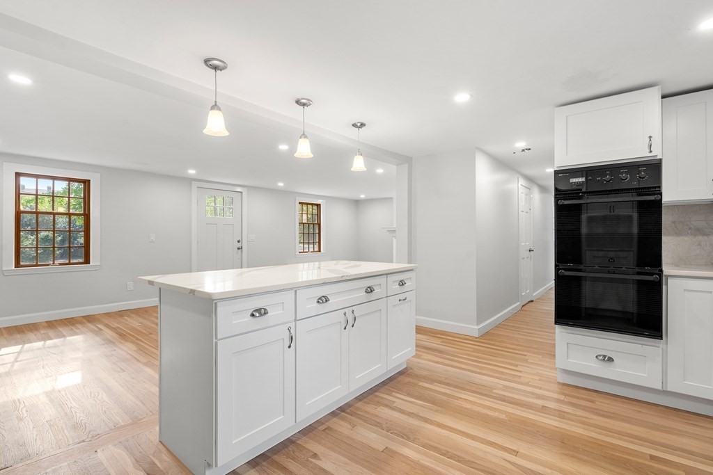 Framingham, Massachusetts, 01701, United States, 3 Bedrooms Bedrooms, ,2 BathroomsBathrooms,Residential,For Sale,1903802