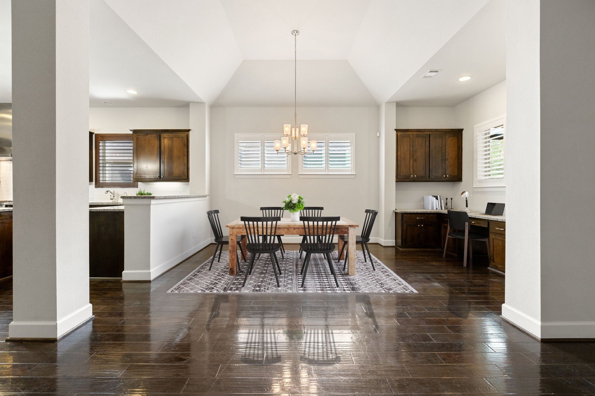 Mansfield, Texas, 76063, United States, 4 Bedrooms Bedrooms, ,4 BathroomsBathrooms,Residential,For Sale,1979956