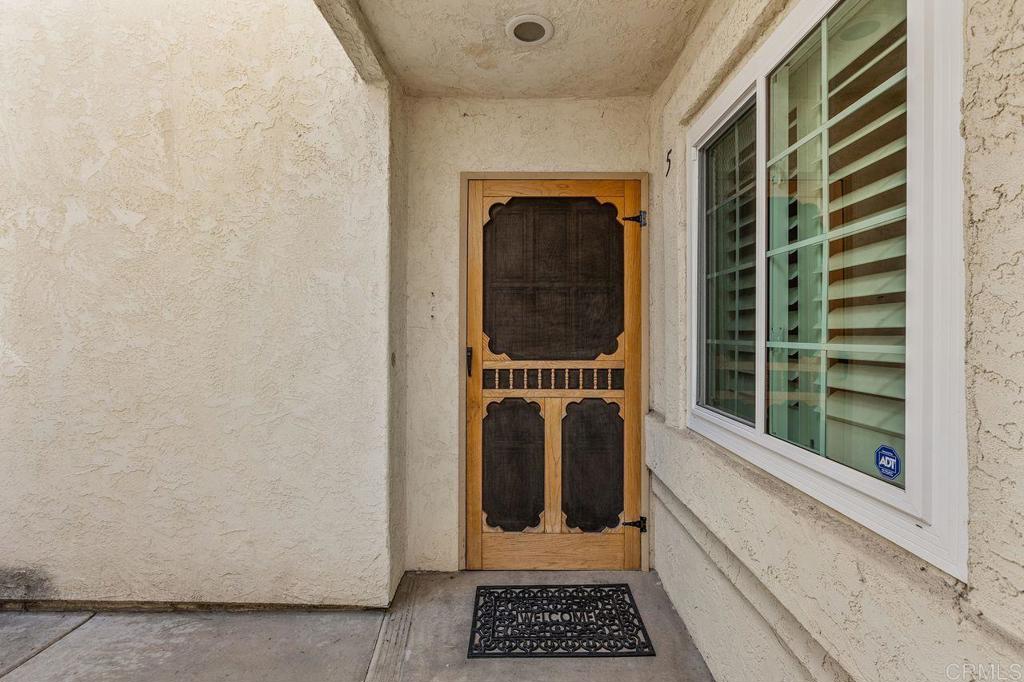 Vista, California, 92081, United States, 2 Bedrooms Bedrooms, ,2 BathroomsBathrooms,Residential,For Sale,1989582