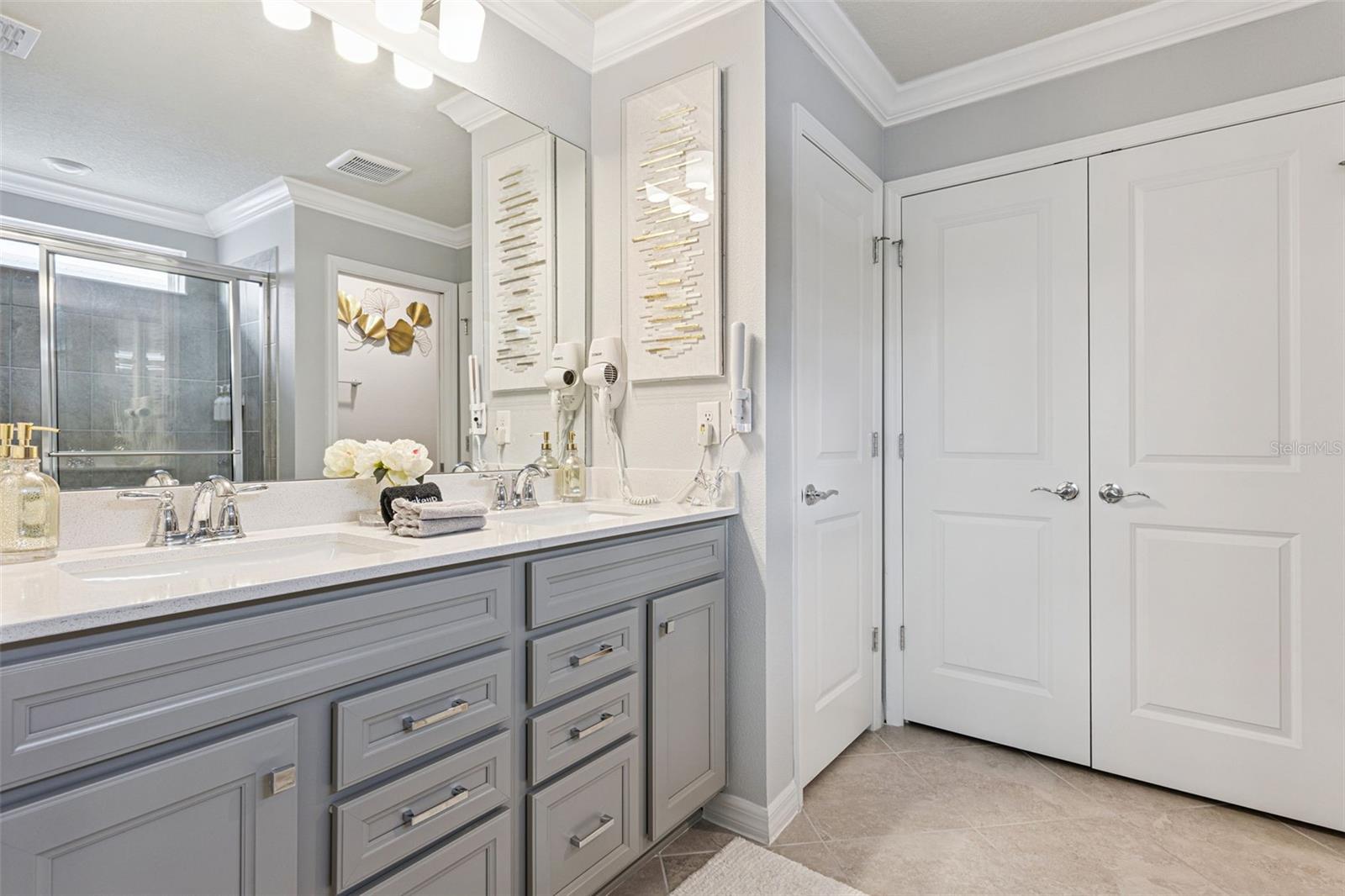 CLERMONT, Florida, 34714, United States, 5 Bedrooms Bedrooms, ,6 BathroomsBathrooms,Residential,For Sale,2015342