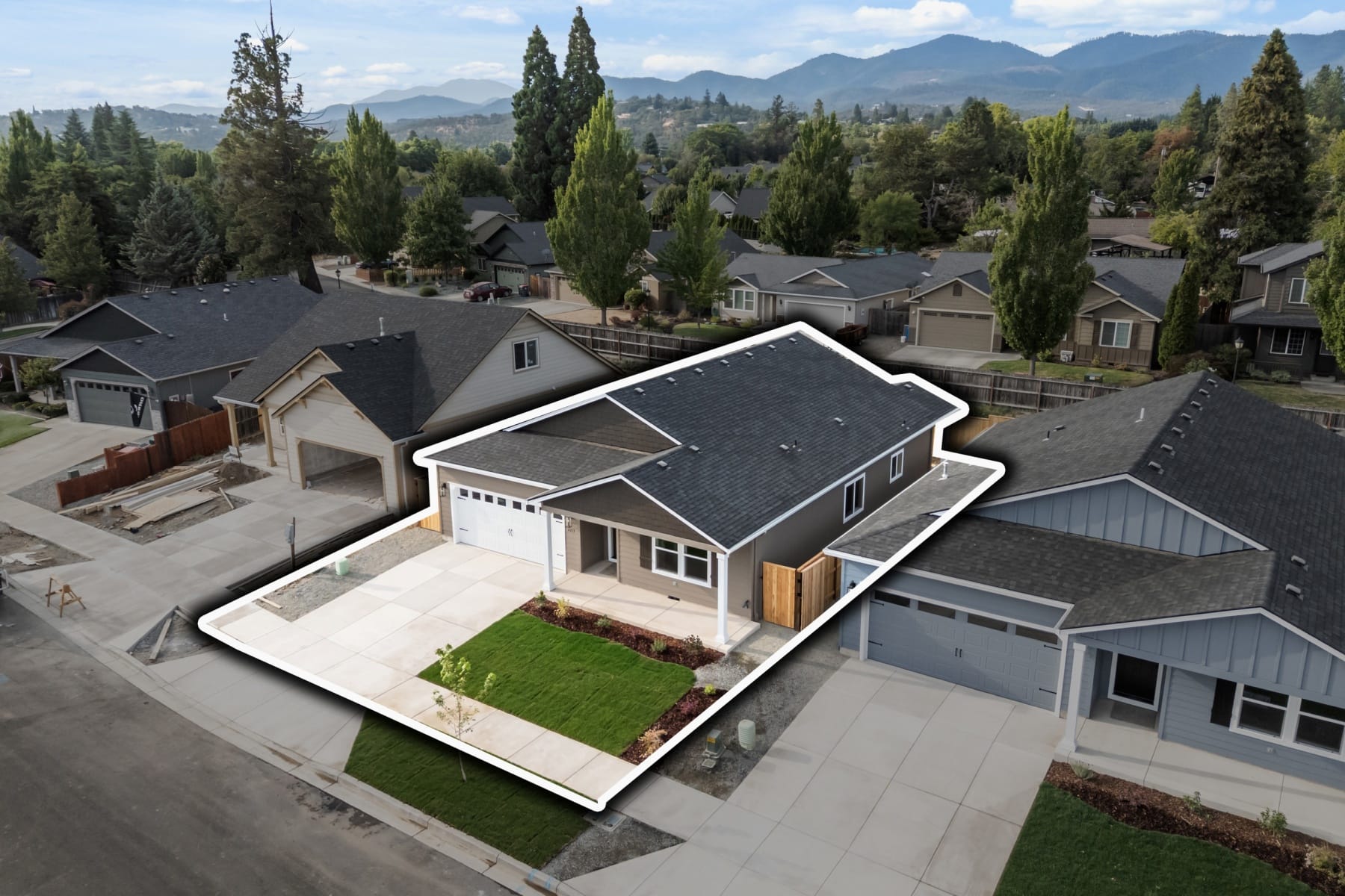  2217 Piazza Drive Medford, OR 97501 - 物件實景