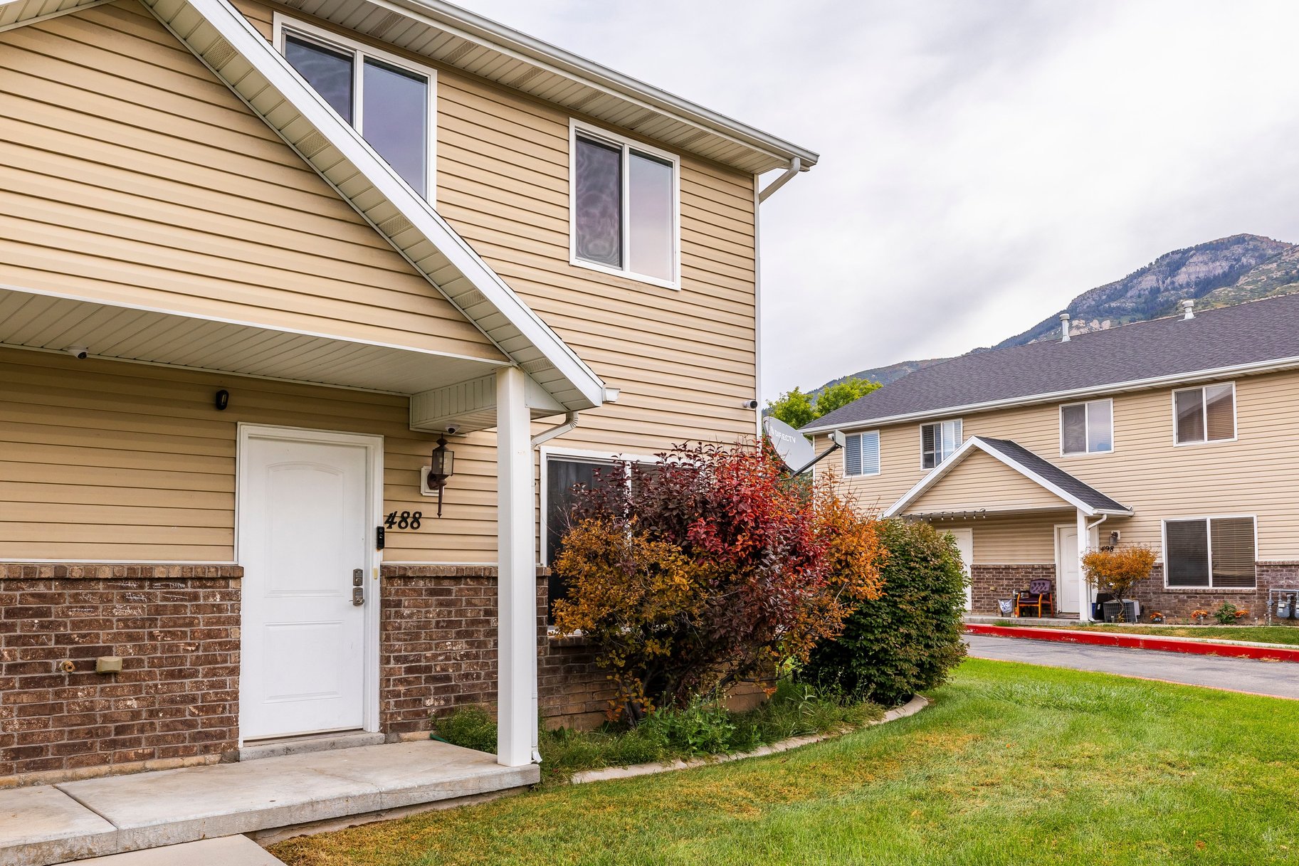  Updated Top to Bottom Ogden Row End Townhouse - 物件實景