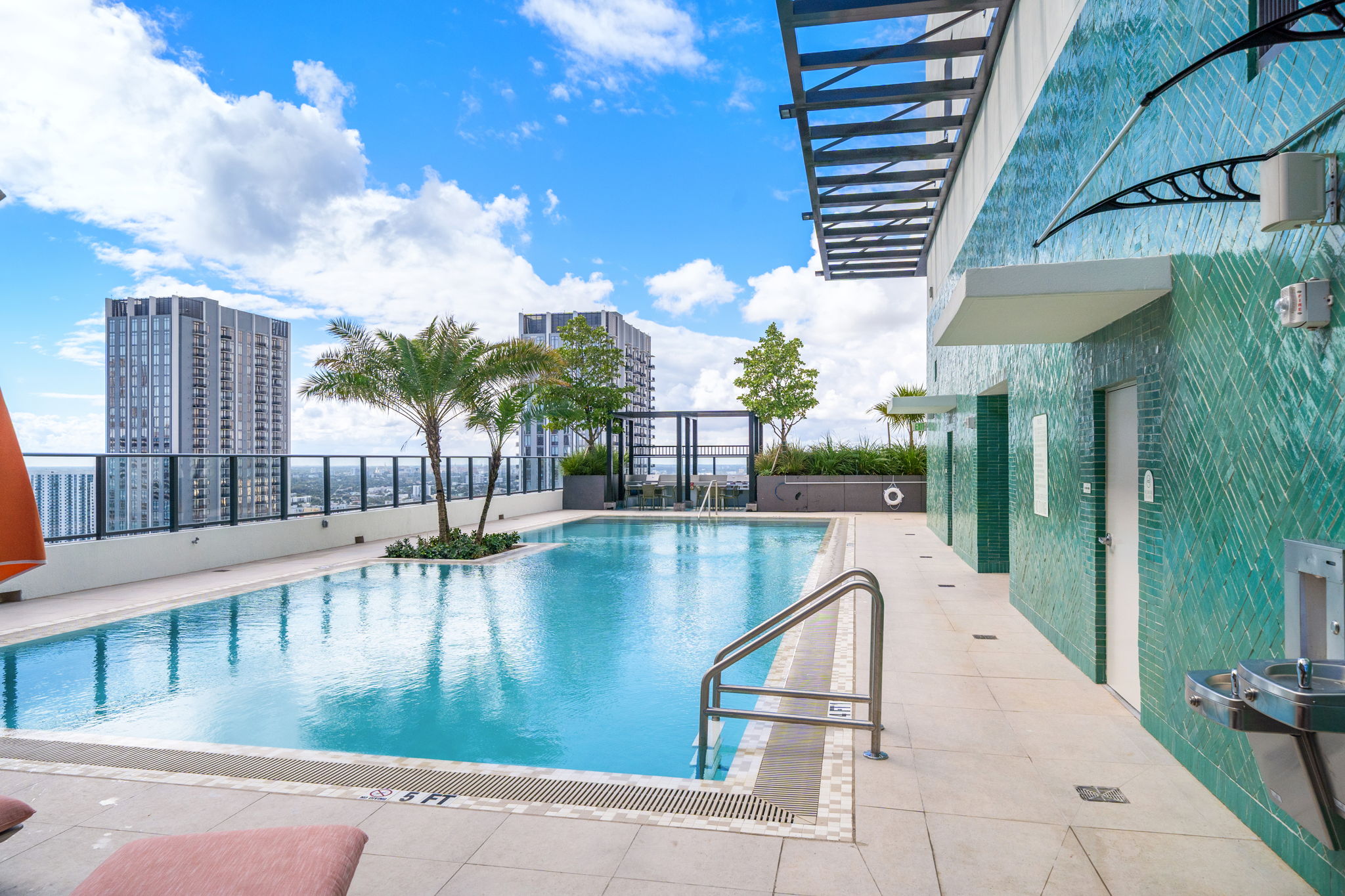  11 NE 6th Street, Miami, FL, 33132 - 物件實景
