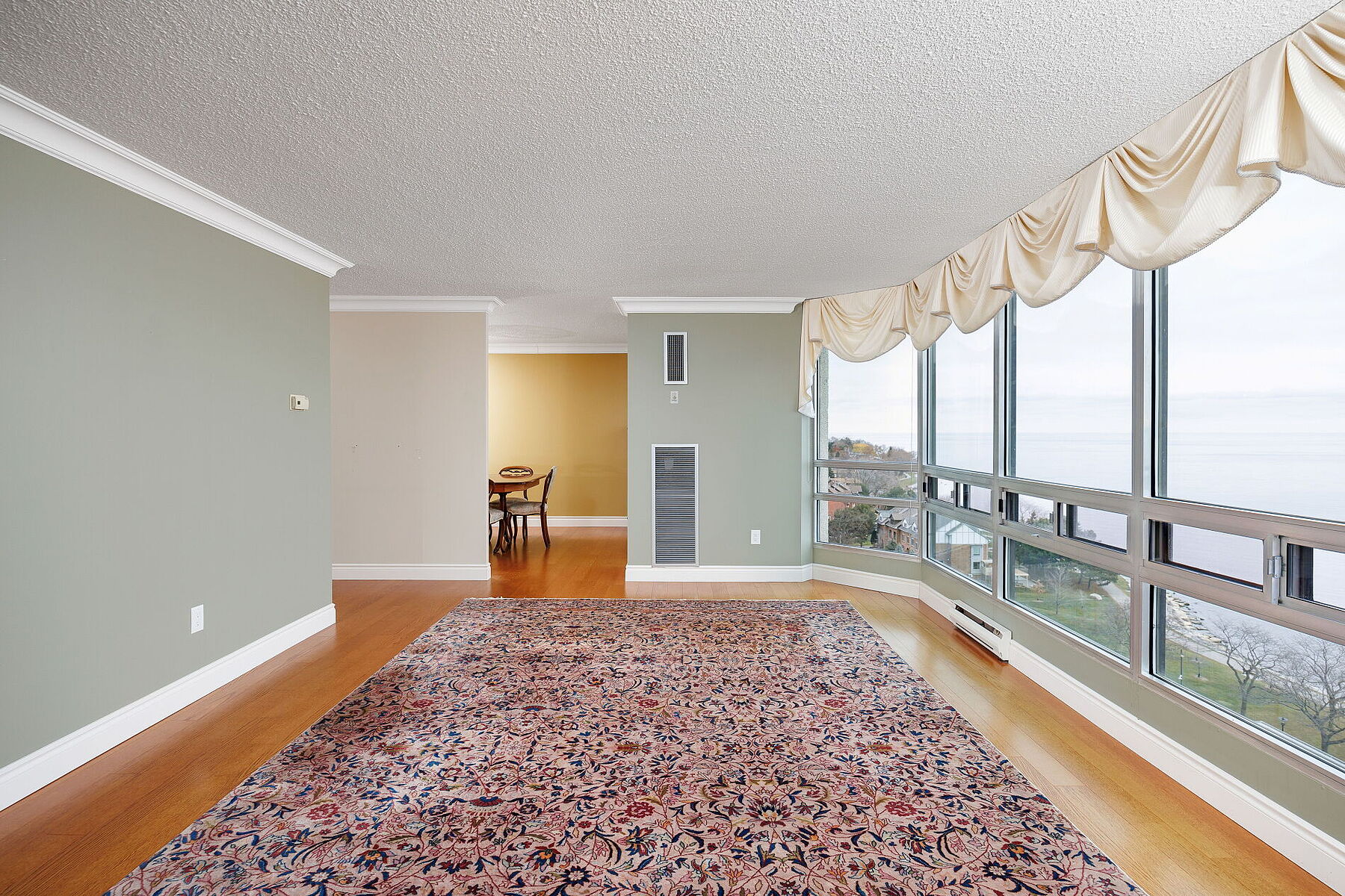  Modern Condo Living - 物件實景