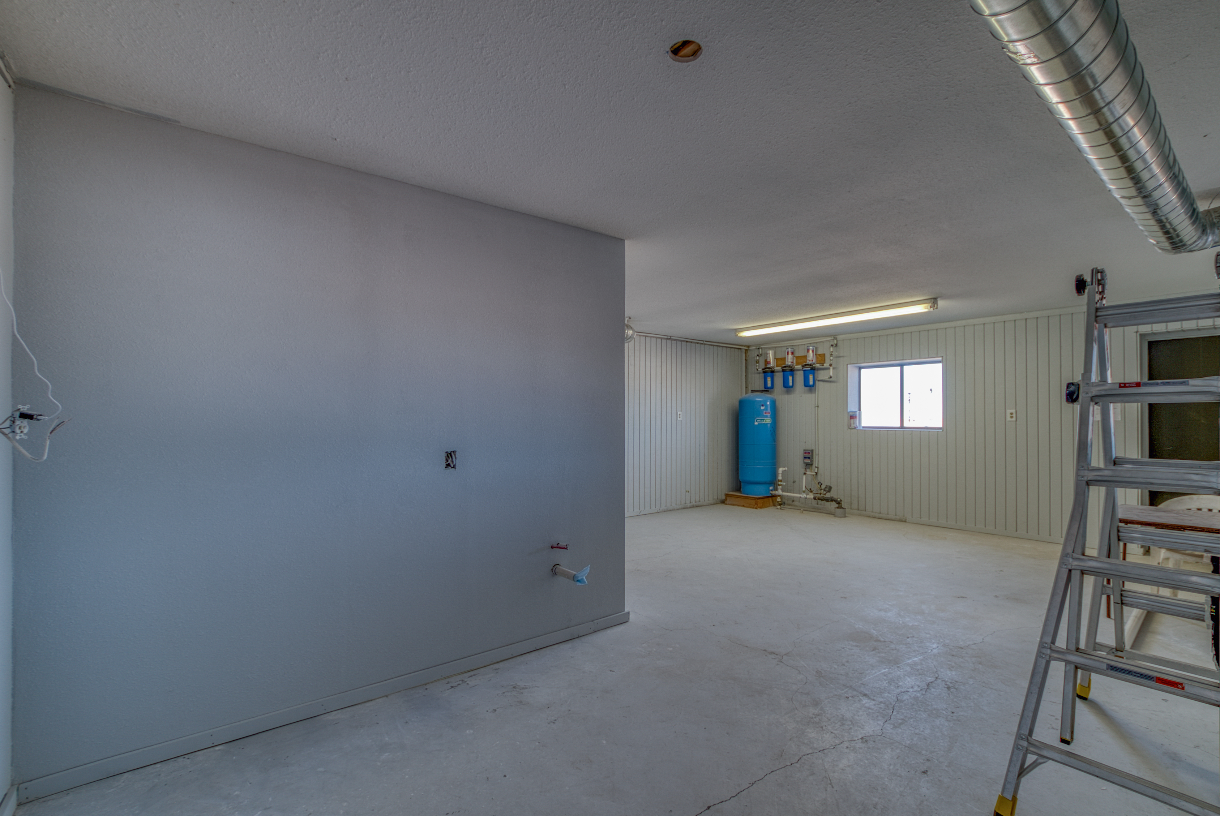 Carrizozo, New Mexico, 88301, United States, 3 Bedrooms Bedrooms, ,3 BathroomsBathrooms,Residential,For Sale,1695318