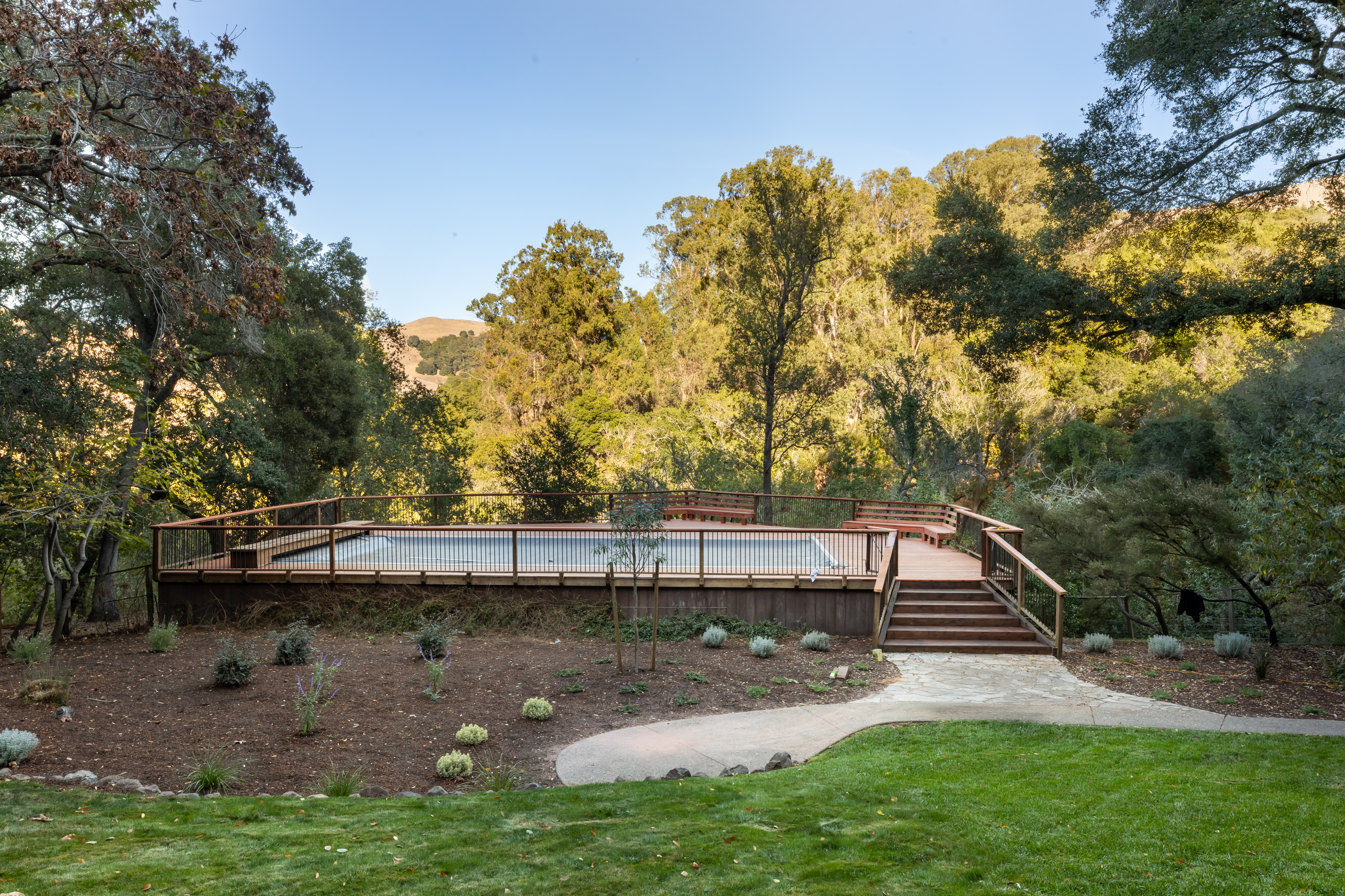  Private Retreat with Acreage - 物件實景