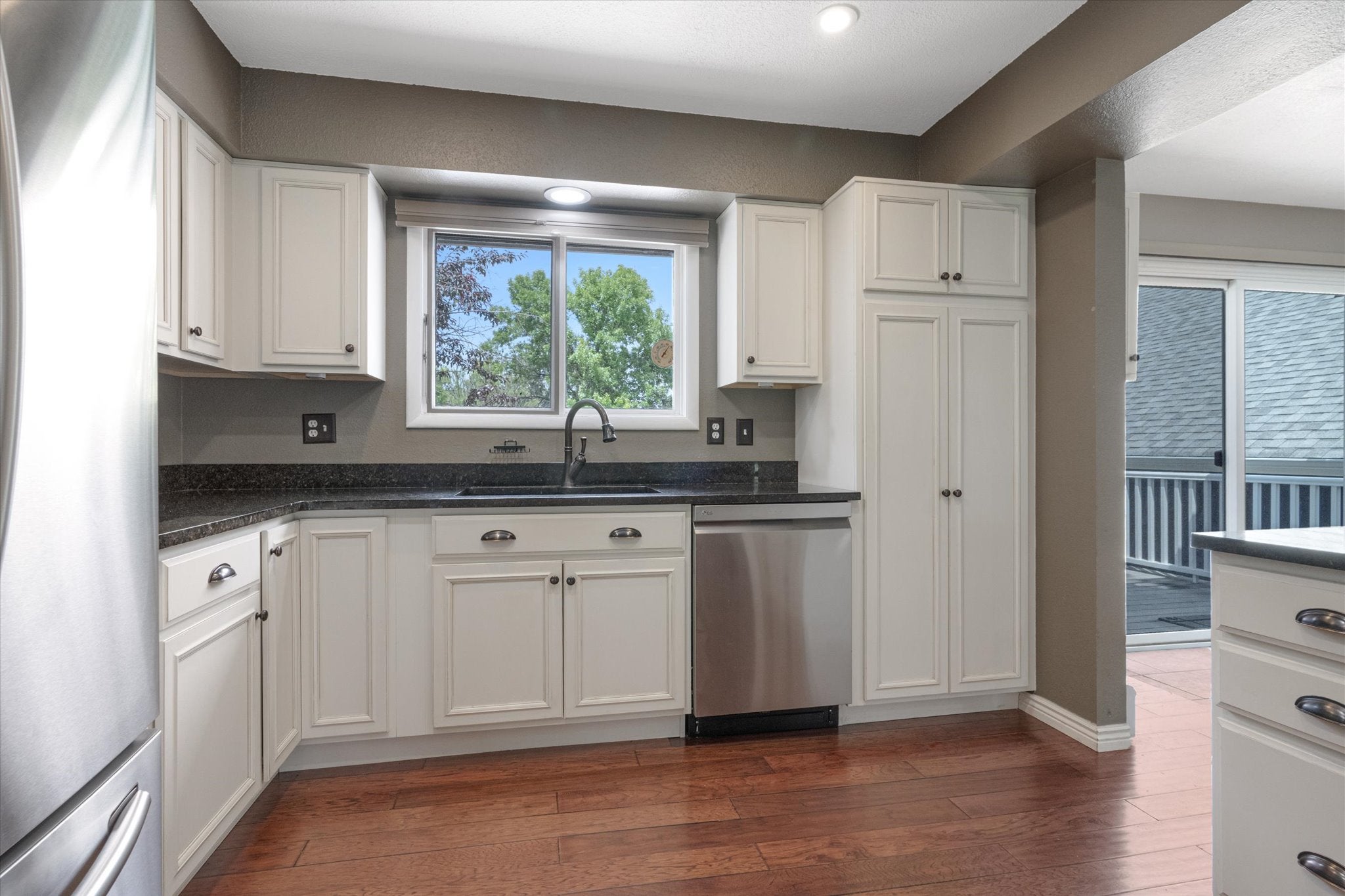 Helena, Montana, 59602, United States, 4 Bedrooms Bedrooms, ,2 BathroomsBathrooms,Residential,For Sale,1875108