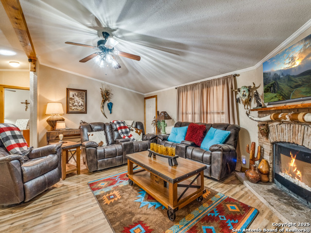 Bandera, Texas, 78003, United States, 4 Bedrooms Bedrooms, ,2 BathroomsBathrooms,Residential,For Sale,1932426