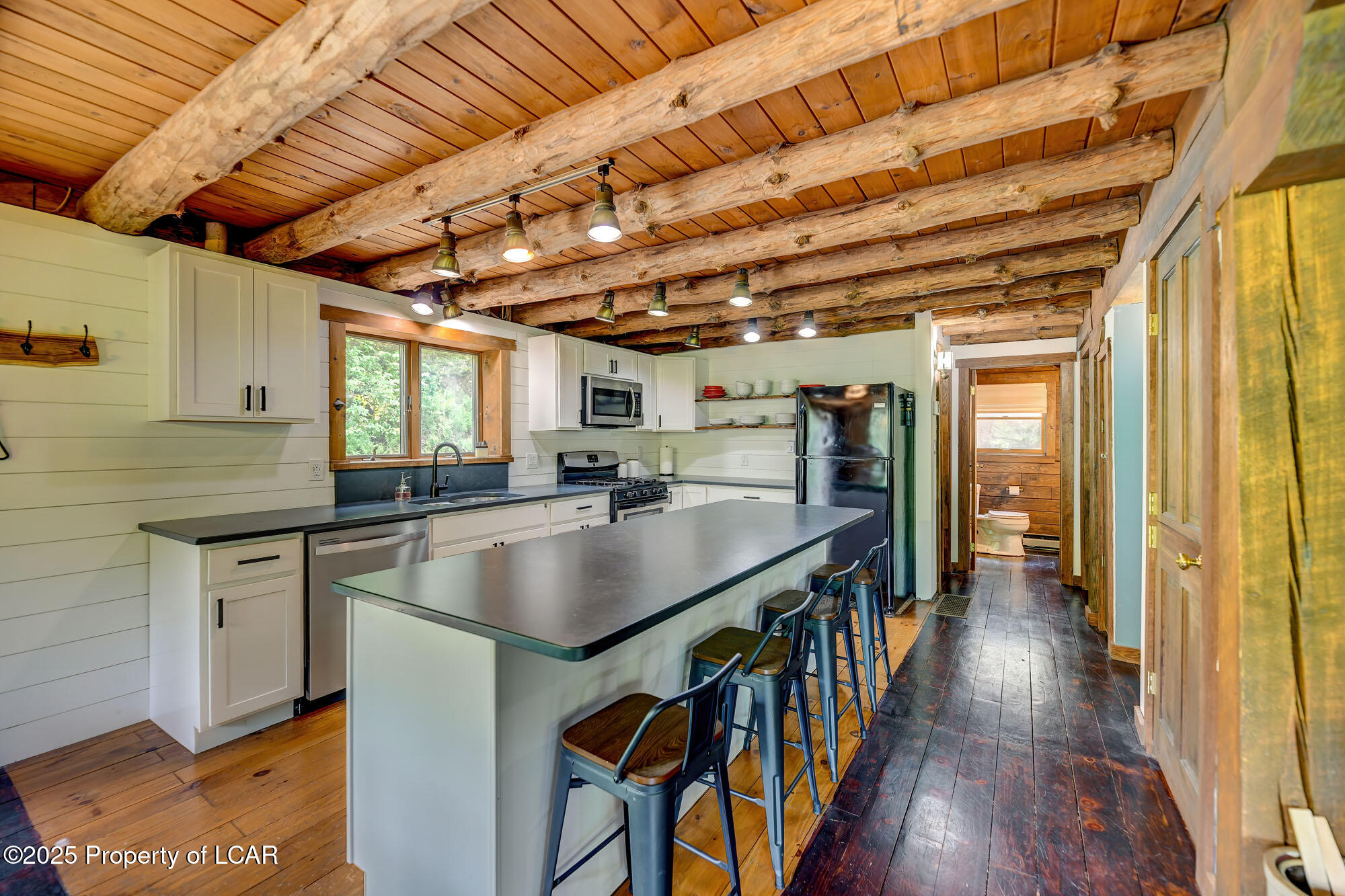 Nescopeck, Pennsylvania, 18635, United States, 3 Bedrooms Bedrooms, ,2 BathroomsBathrooms,Residential,For Sale,1848603
