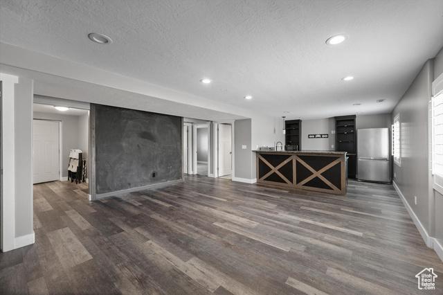 Hooper, Utah, 84315, United States, 5 Bedrooms Bedrooms, ,4 BathroomsBathrooms,Residential,For Sale,1929044