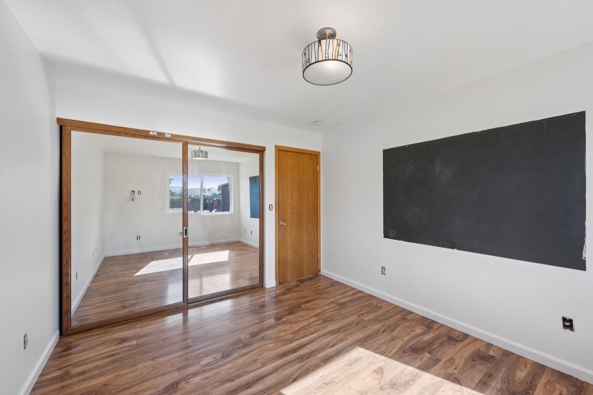  267 Specht Road - 物件實景