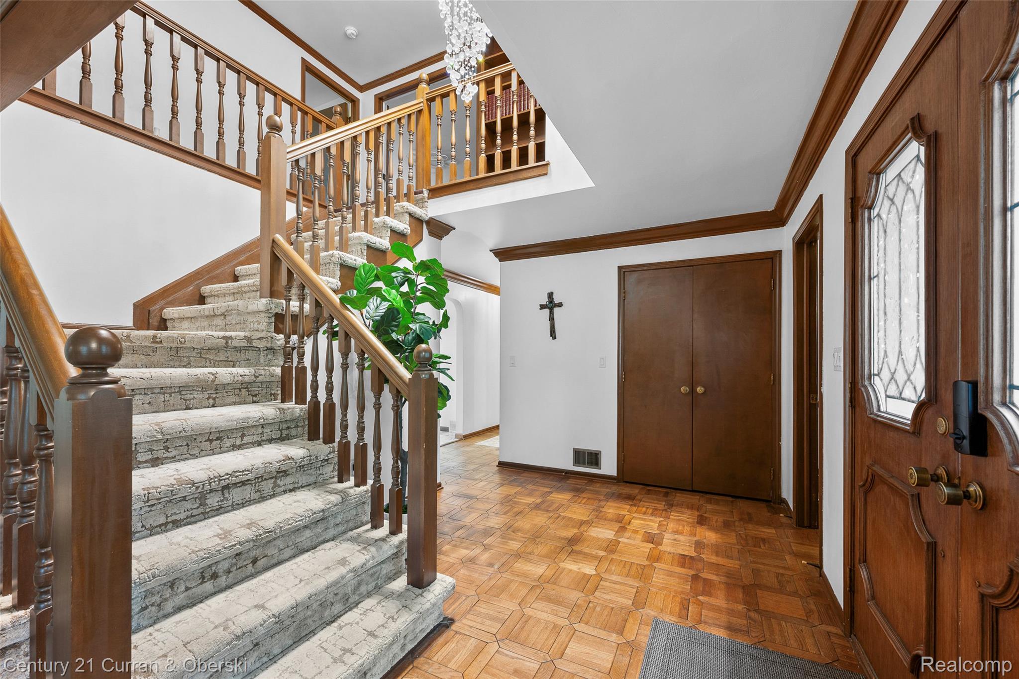 Farmington Hills, Michigan, 48331, United States, 4 Bedrooms Bedrooms, ,3 BathroomsBathrooms,Residential,For Sale,1873526