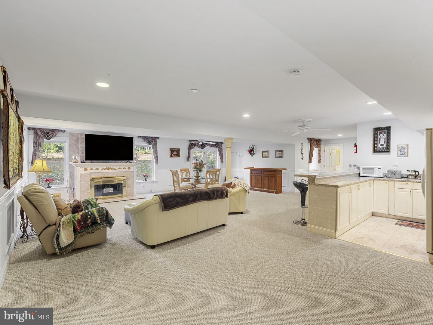 Reston, Virginia, 20190, United States, 6 Bedrooms Bedrooms, ,6 BathroomsBathrooms,Residential,For Sale,1987632