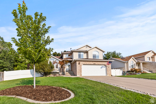 South Ogden, Utah, 84403, United States, 4 Bedrooms Bedrooms, ,3 BathroomsBathrooms,Residential,For Sale,1933681