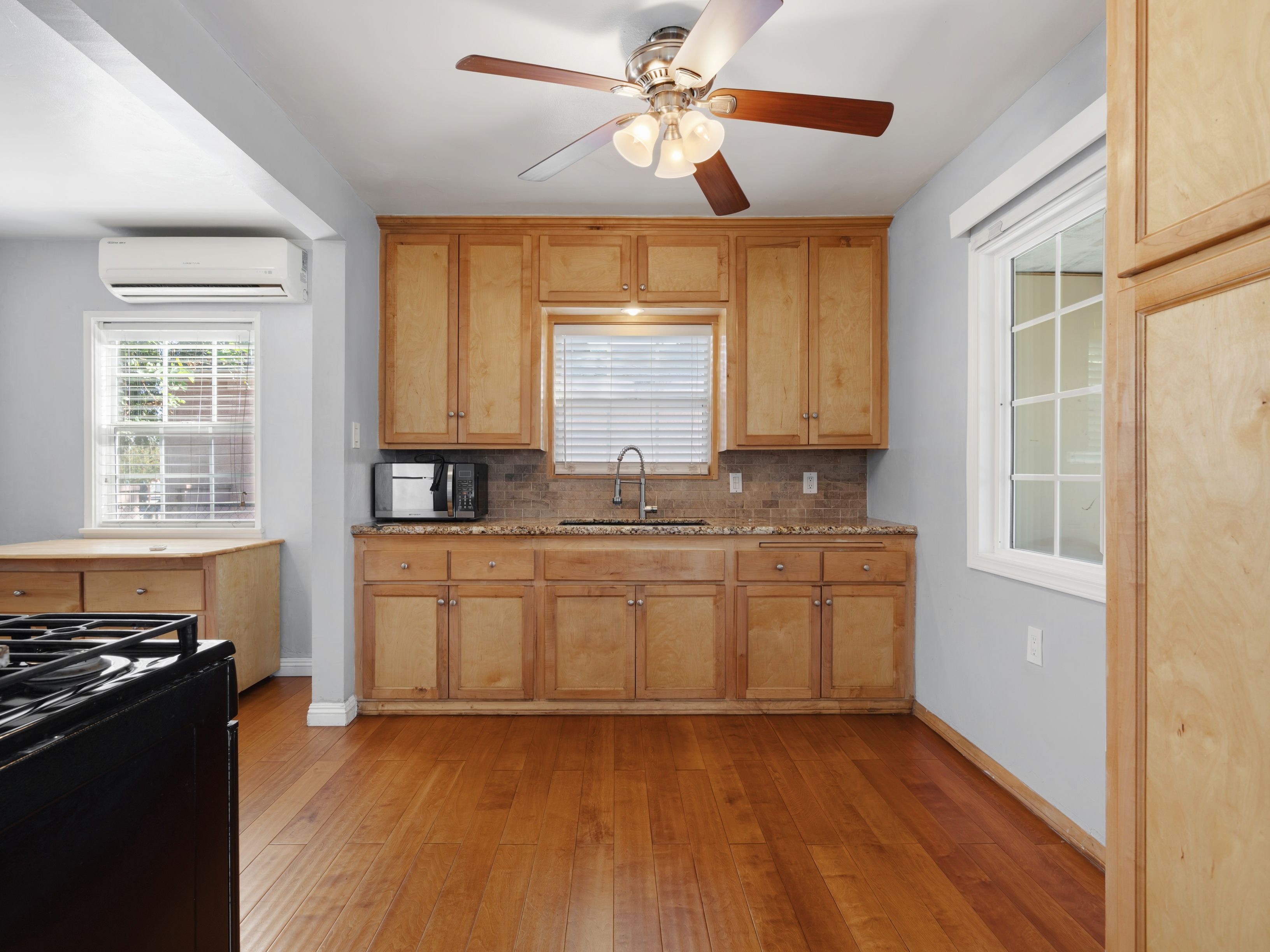  8834 Beverly Boulevard, Pico Rivera, CA 90660 - 物件實景