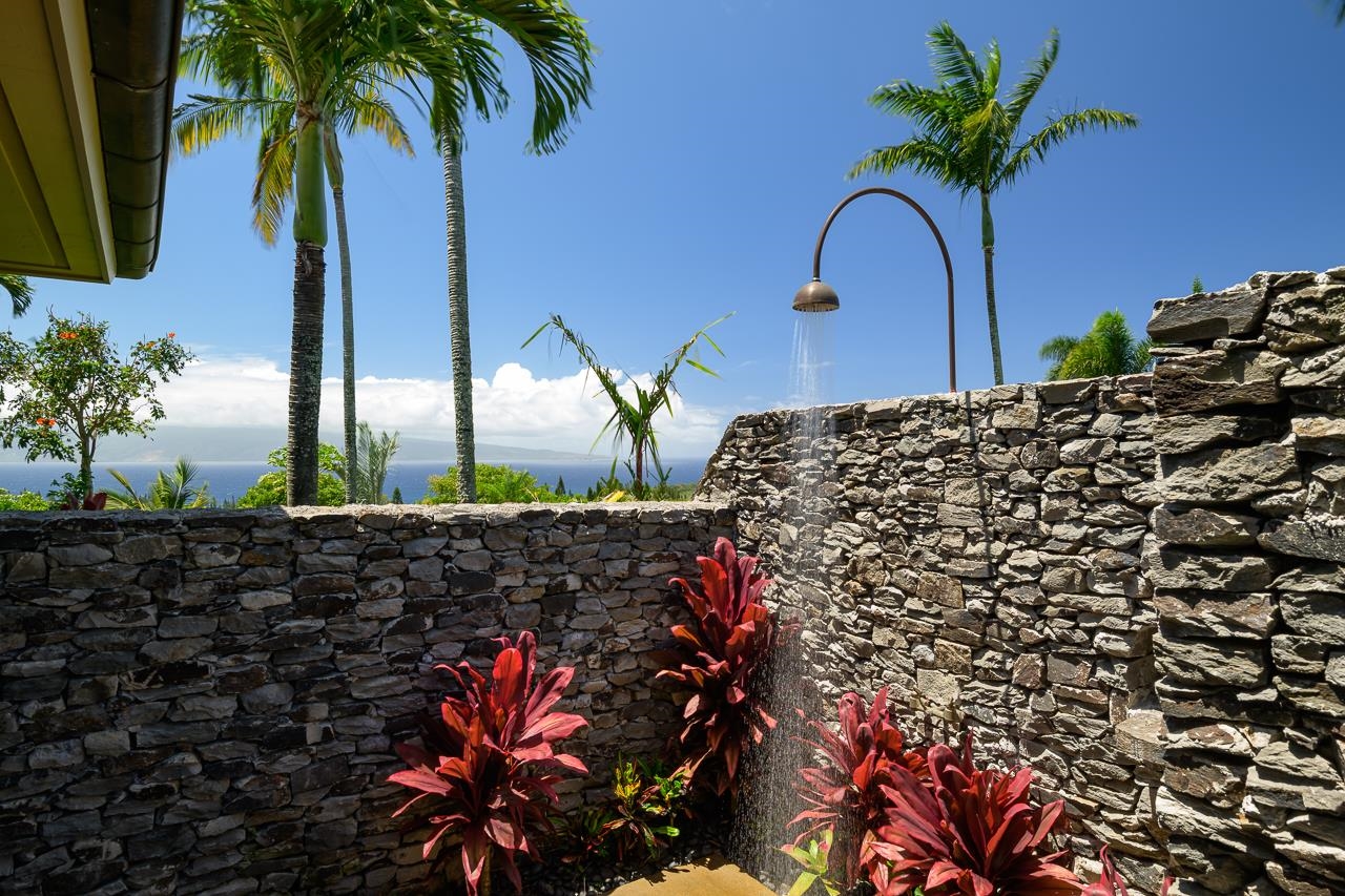 Lahaina, Hawaii, 96761, United States, 4 Bedrooms Bedrooms, ,6 BathroomsBathrooms,Residential,For Sale,1804640