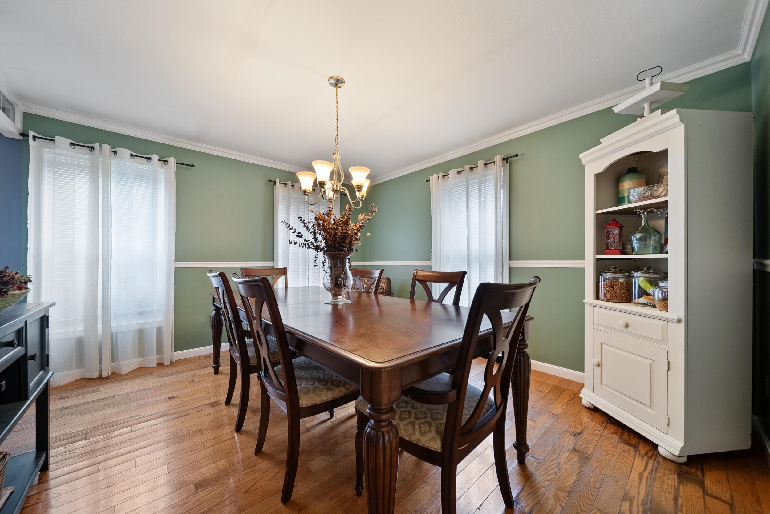 Derry, New Hampshire, 03038, United States, 3 Bedrooms Bedrooms, ,3 BathroomsBathrooms,Residential,For Sale,1885633