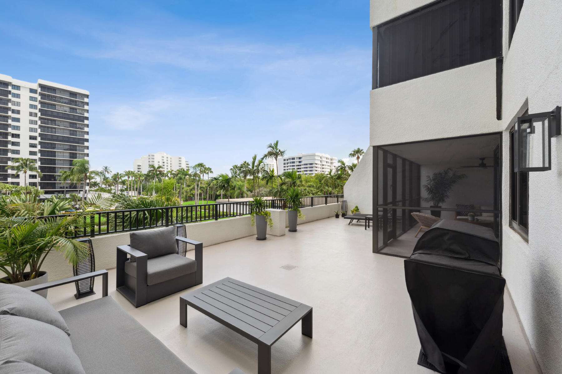 Highland Beach, Florida, 33487, United States, 2 Bedrooms Bedrooms, ,2 BathroomsBathrooms,Residential,For Sale,1912479