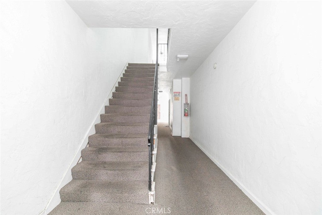 Los Angeles, California, 90029, United States, ,Residential,For Sale,1940397