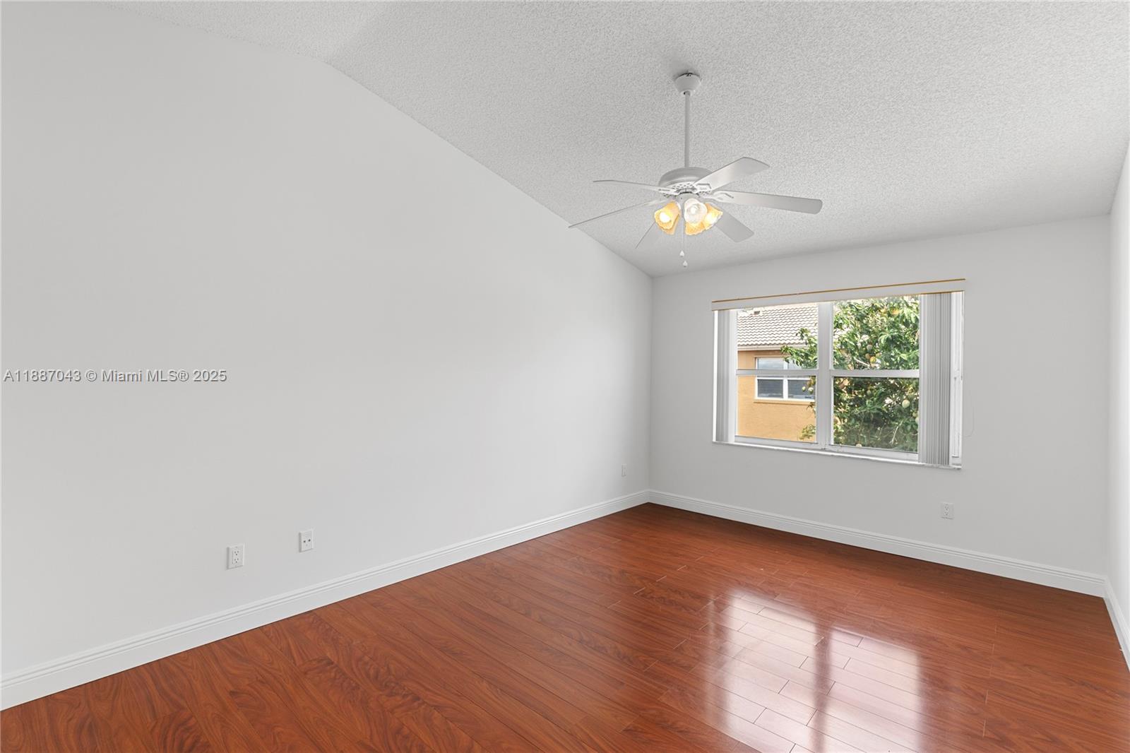 Pembroke Pines, Florida, 33028, United States, 3 Bedrooms Bedrooms, ,3 BathroomsBathrooms,Residential,For Sale,1958356