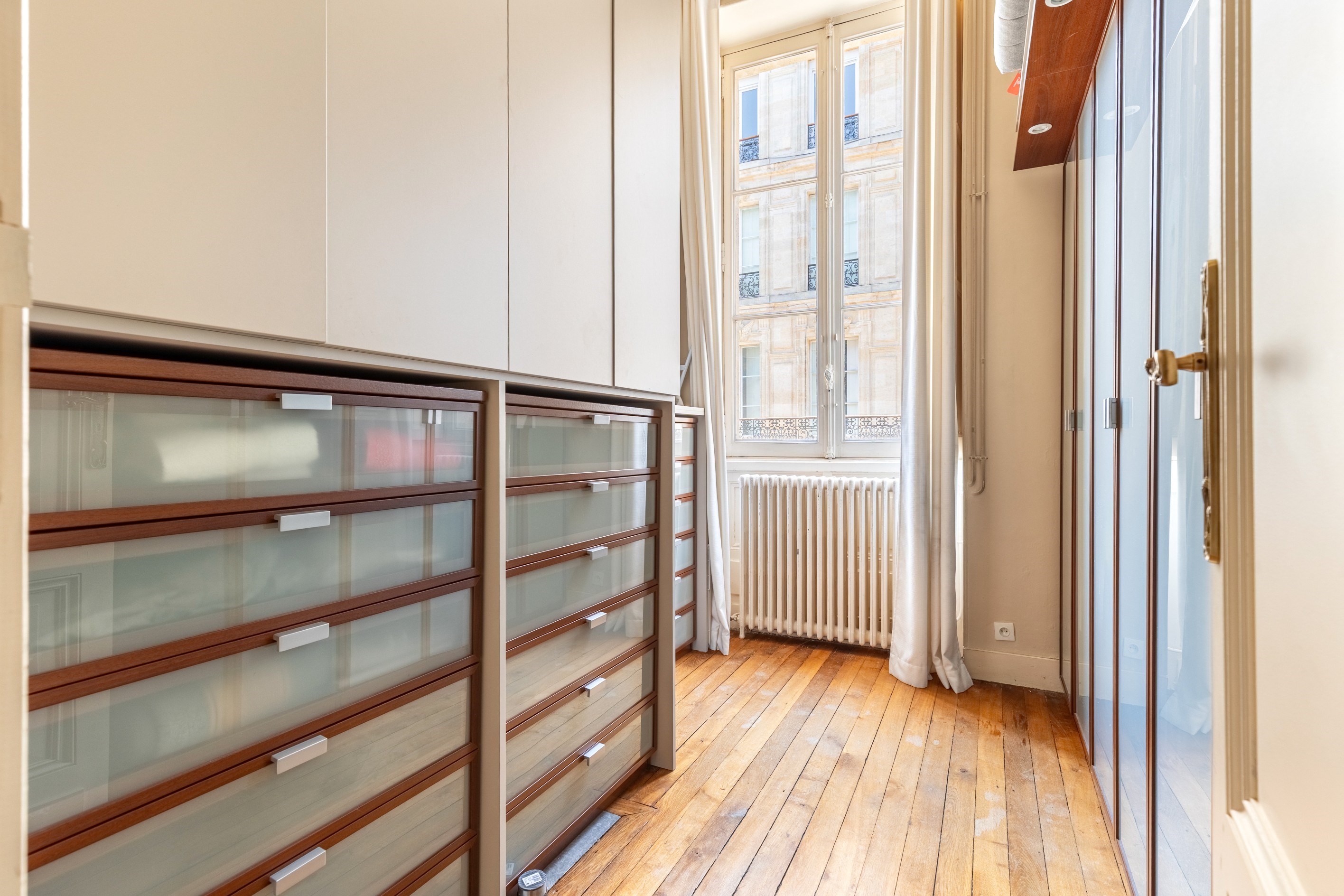  BORDEAUX CITY CENTER – ELEGANT TOWN FURNISHED APARTMENT WITH BALCONIES & ELEVAT… - 物件實景