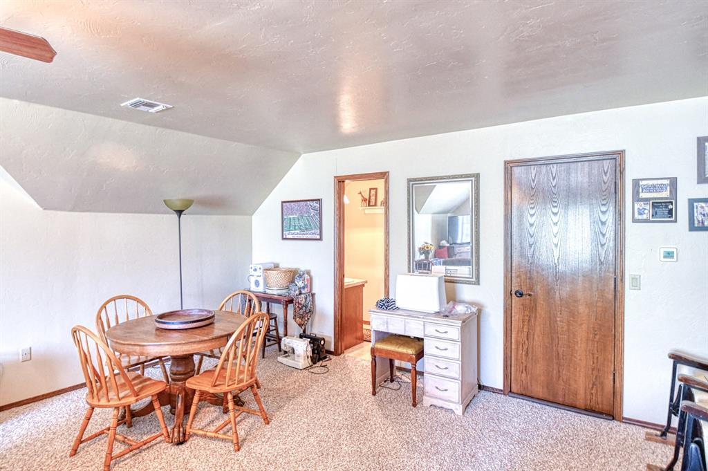 Chickasha, Oklahoma, 73018, United States, 4 Bedrooms Bedrooms, ,5 BathroomsBathrooms,Residential,For Sale,1921713