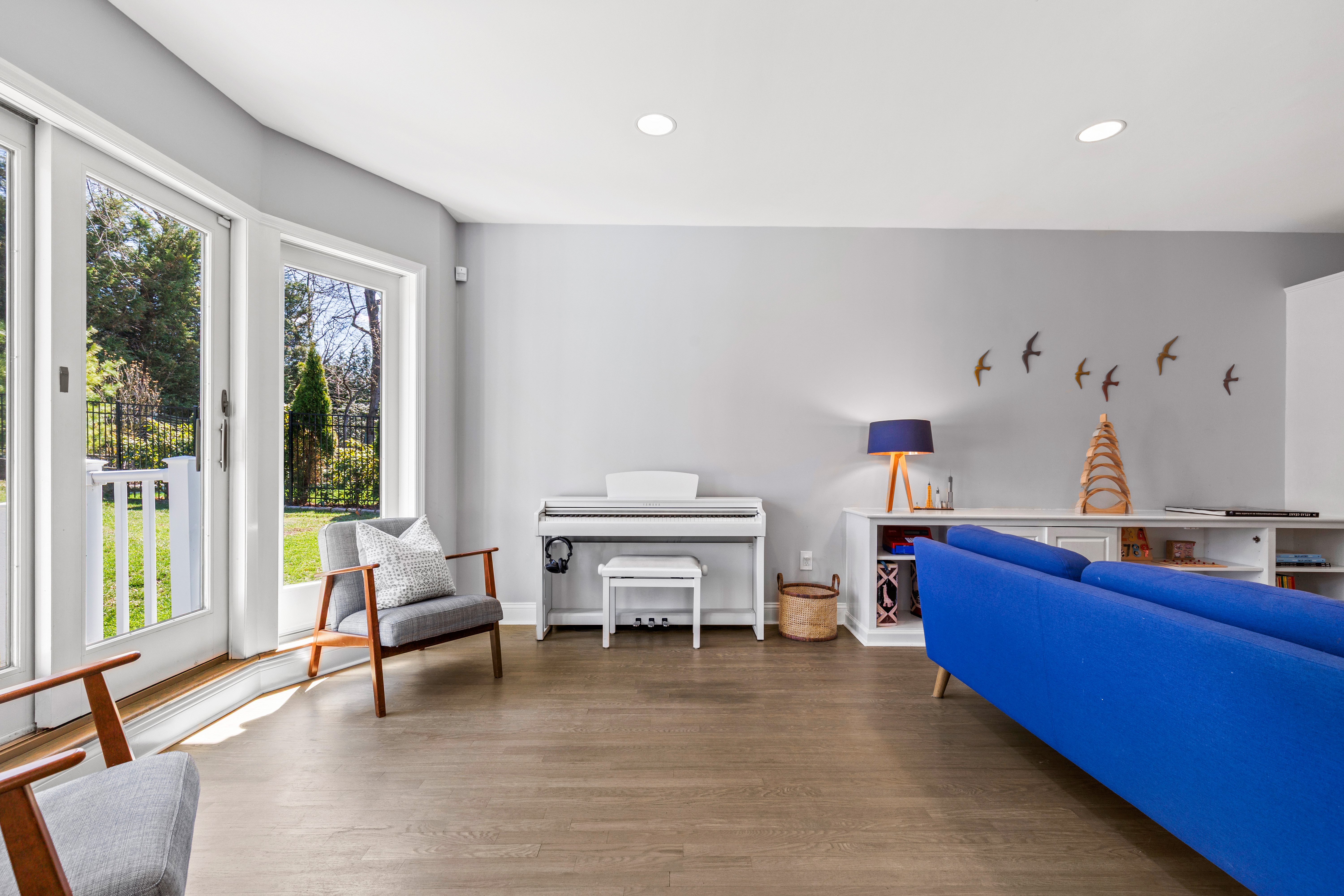  Fully Renovated Shore Acres Home - 物件實景