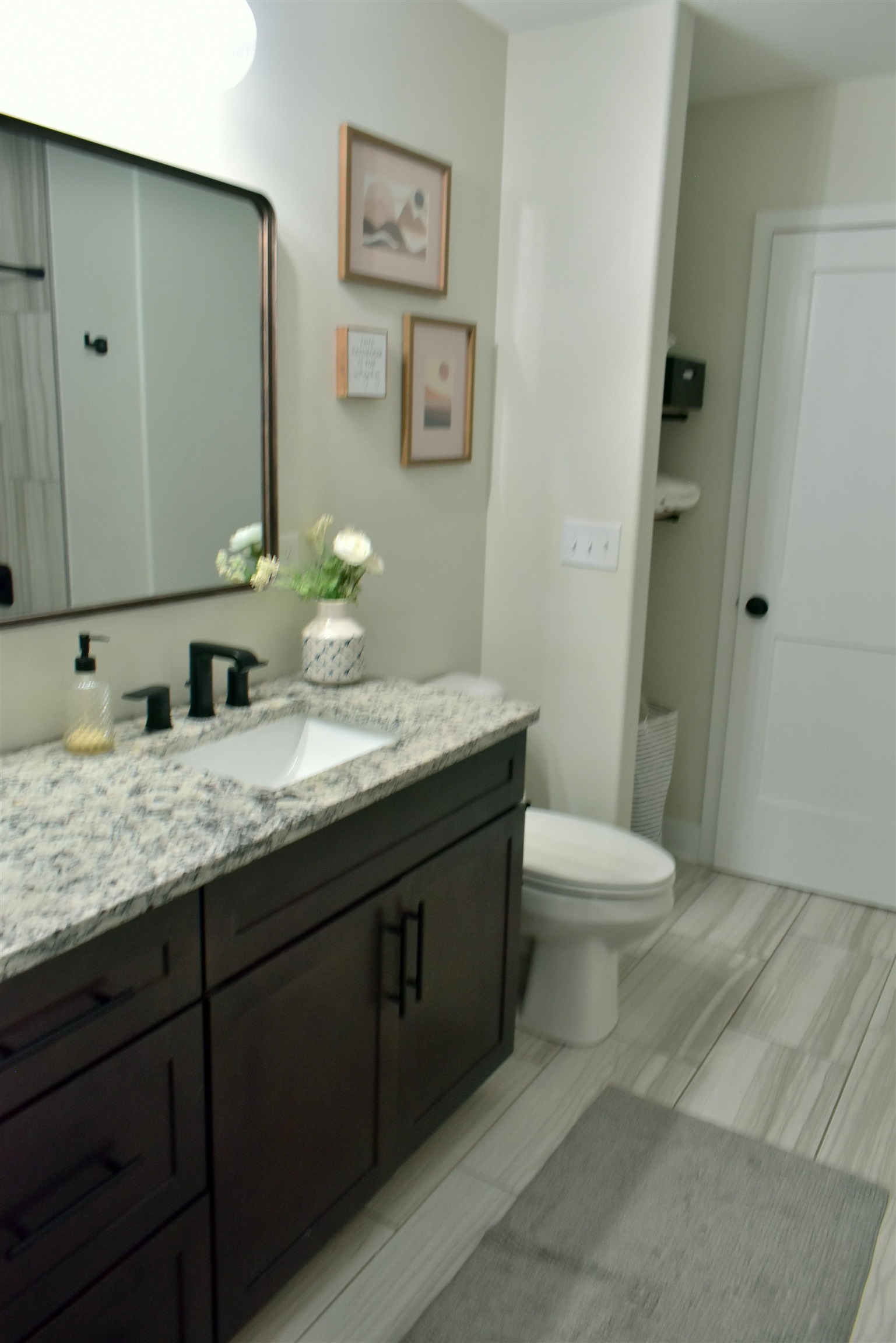 Rockton, Illinois, 61072, United States, 3 Bedrooms Bedrooms, ,3 BathroomsBathrooms,Residential,For Sale,1983692