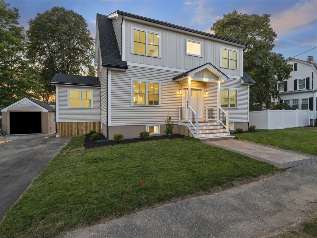 Wakefield, Massachusetts, 01880, United States, 4 Bedrooms Bedrooms, ,5 BathroomsBathrooms,Residential,For Sale,1938527