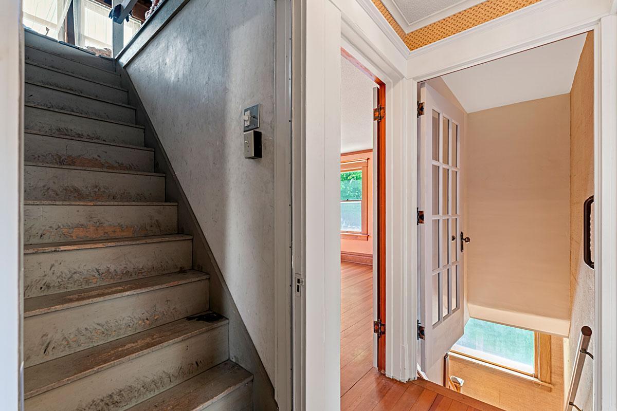 Northfield, Minnesota, 55057, United States, 5 Bedrooms Bedrooms, ,1 BathroomBathrooms,Residential,For Sale,1984283