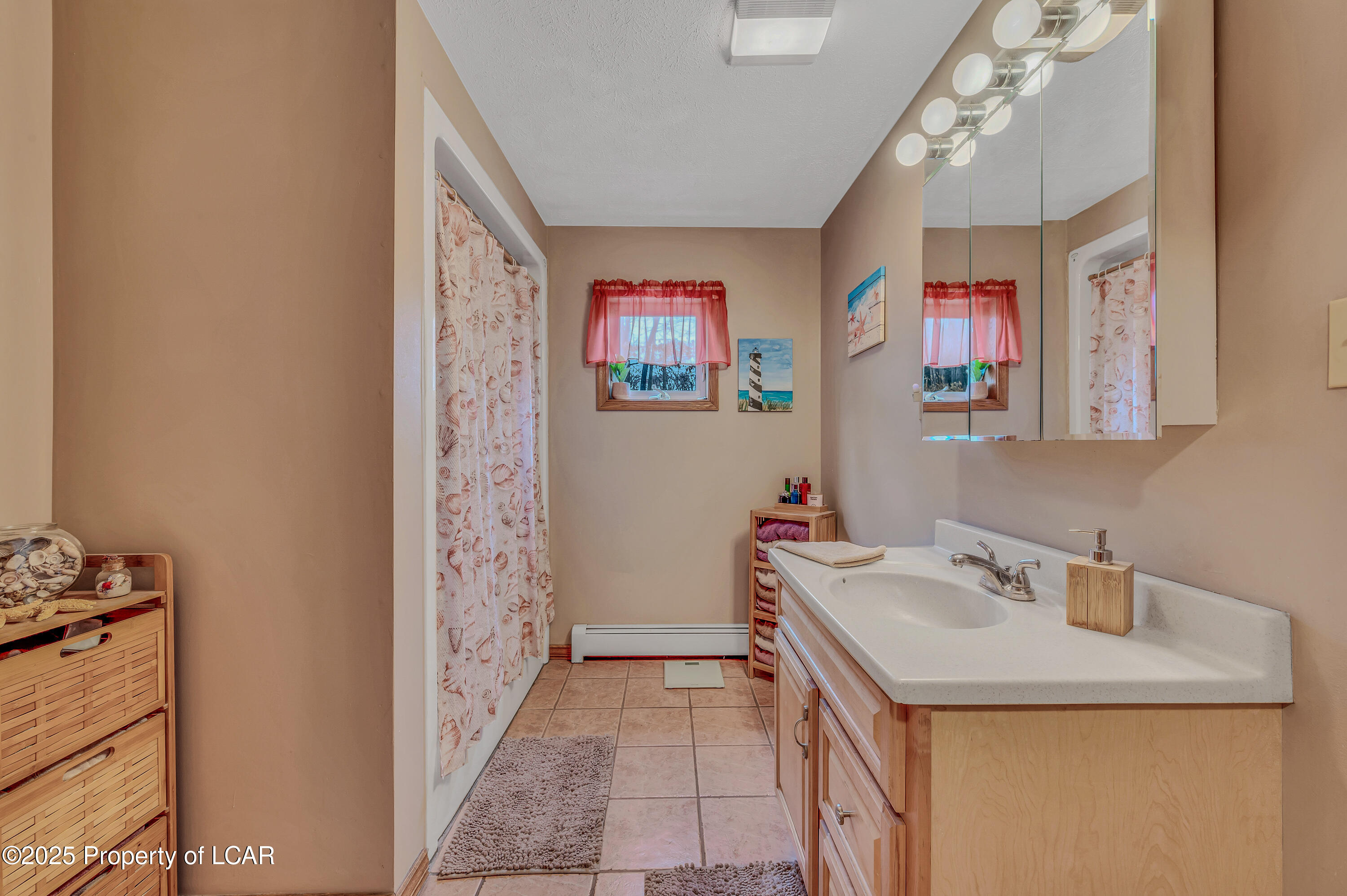 Shickshinny, Pennsylvania, 18655, United States, 4 Bedrooms Bedrooms, ,3 BathroomsBathrooms,Residential,For Sale,1923255