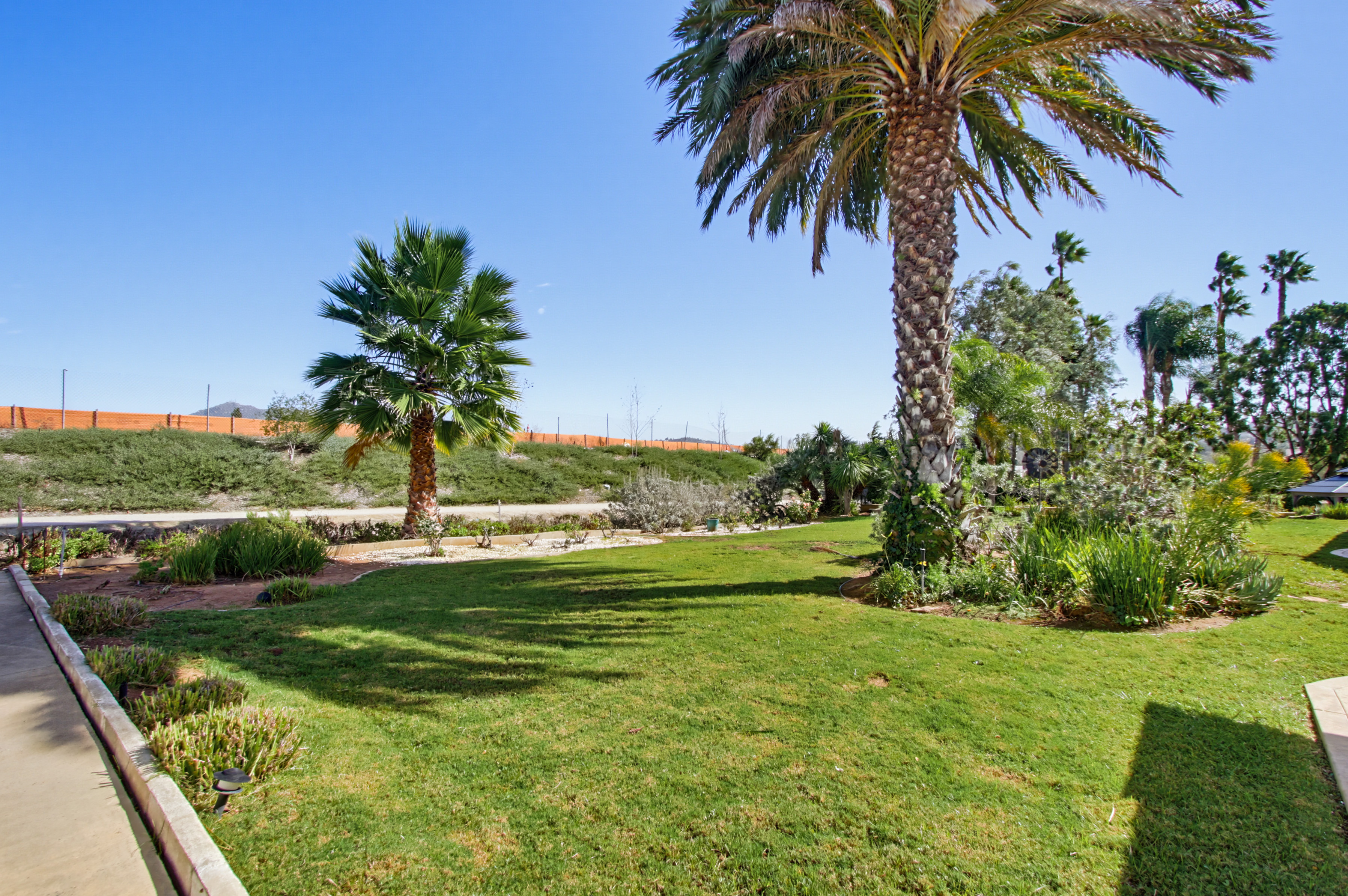  17253 Saint Andrews Drive, Poway, CA 92064 - 物件實景