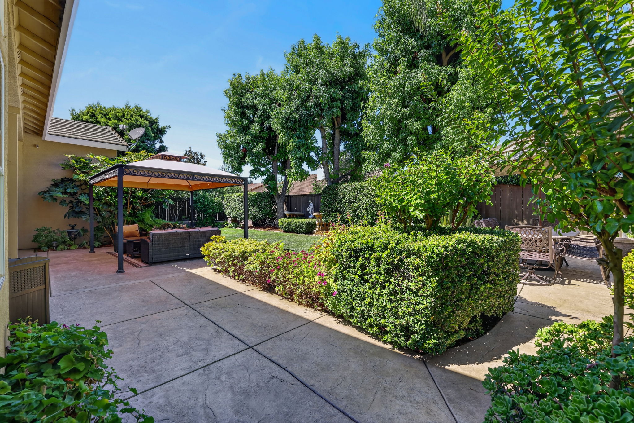  3729 Lake Terrace Drive, Elk Grove, CA 95758 - 物件實景