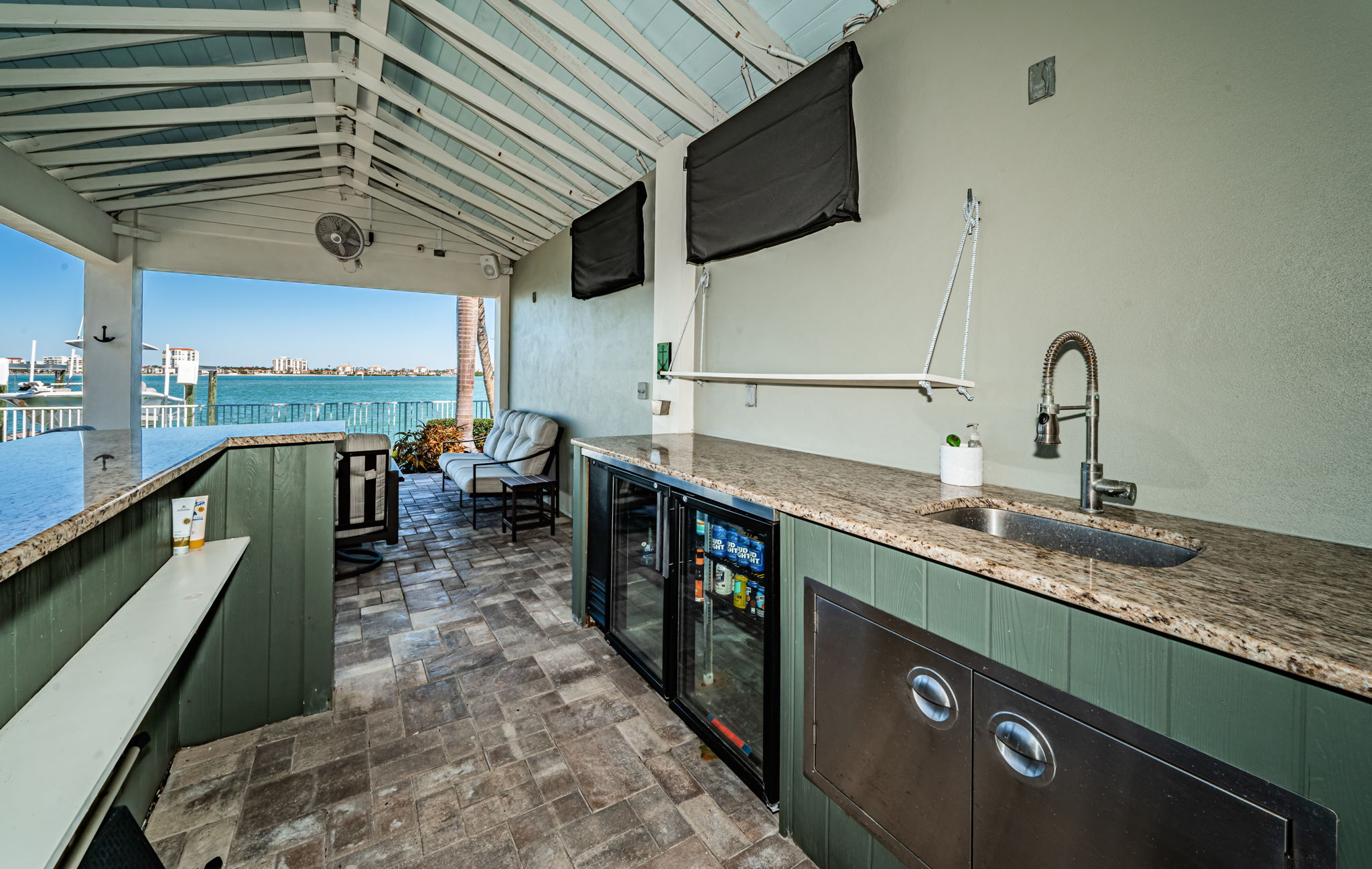 St Petersburg, Florida, 33715, United States, 4 Bedrooms Bedrooms, ,2 BathroomsBathrooms,Residential,For Sale,1994280